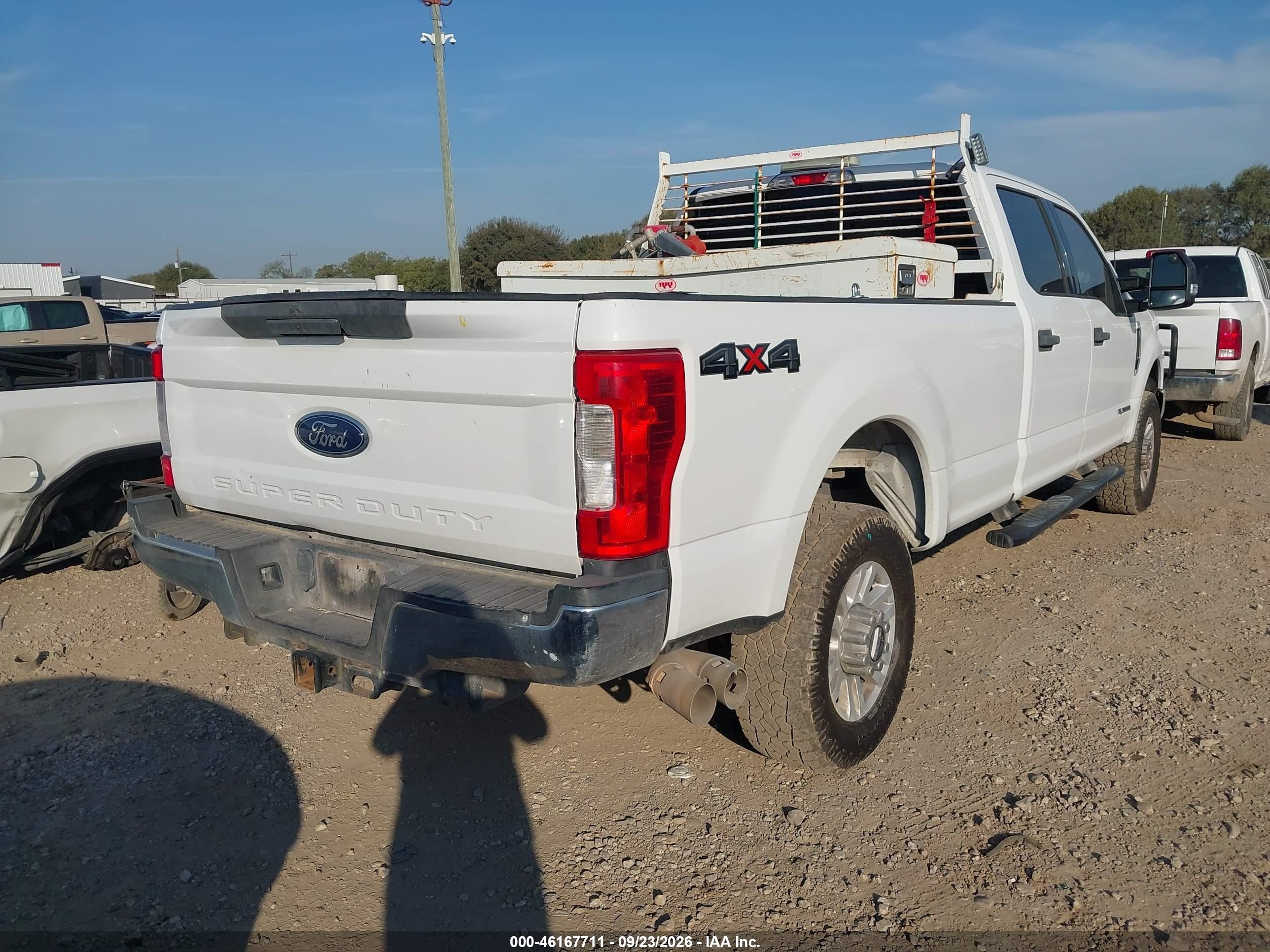 2017 Ford F-350 VIN 1FT8W3BT3HED18591 IAAI salvage auction — Rear End, Enterprise Vehicles Clear Only (Texas), sold $7,450 on 2026-09-29 (photo 4)