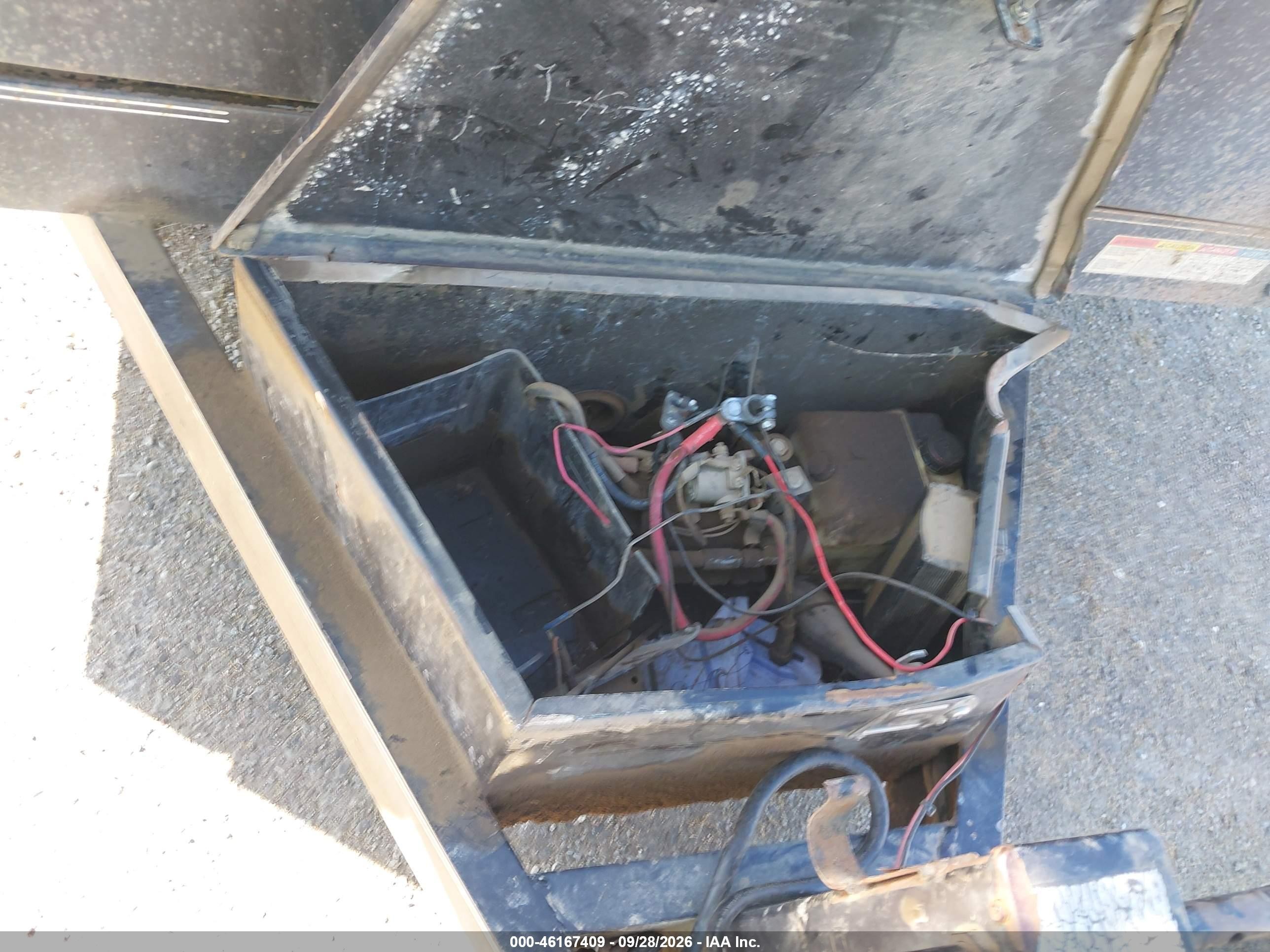 2016 Lamar 16' Trailer VIN 5RVDC1622GP035704 IAAI salvage auction — Rollover, Salvage (California), sold $600 on 2026-10-07 (photo 7)