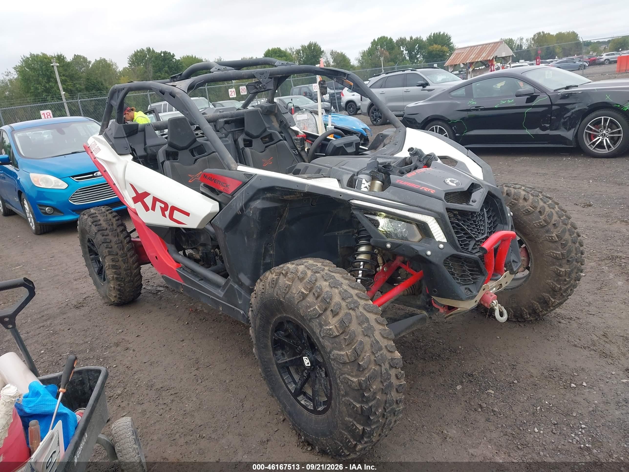 2025 Can-Am MAVERICK X3 VIN 3JBVPAV40SE000046 — IAAI salvage auction photo