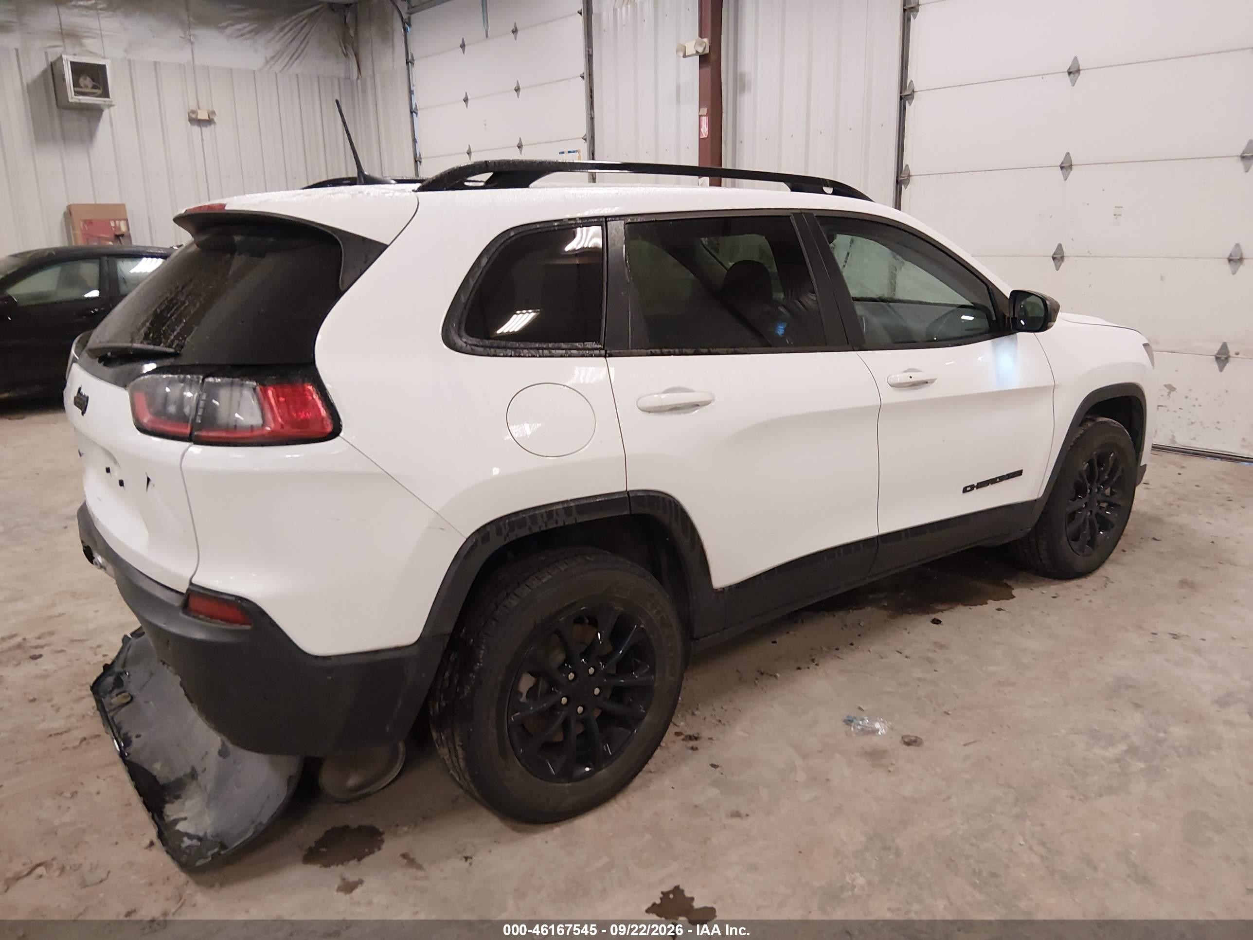 2023 Jeep Cherokee VIN 1C4PJMMB3PD101079 IAAI salvage auction — Rear End, Clear (Michigan), sold $10,000 on 2026-10-02 (photo 4)