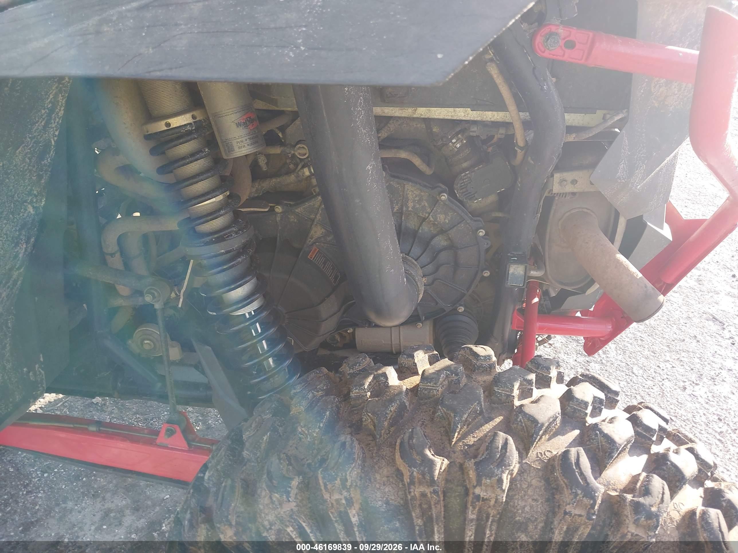 2020 Polaris Rzr VIN 3NSR4B925LG825252 IAAI salvage auction — Side, Clear (Florida), sold $7,650 on 2026-10-10 (photo 9)