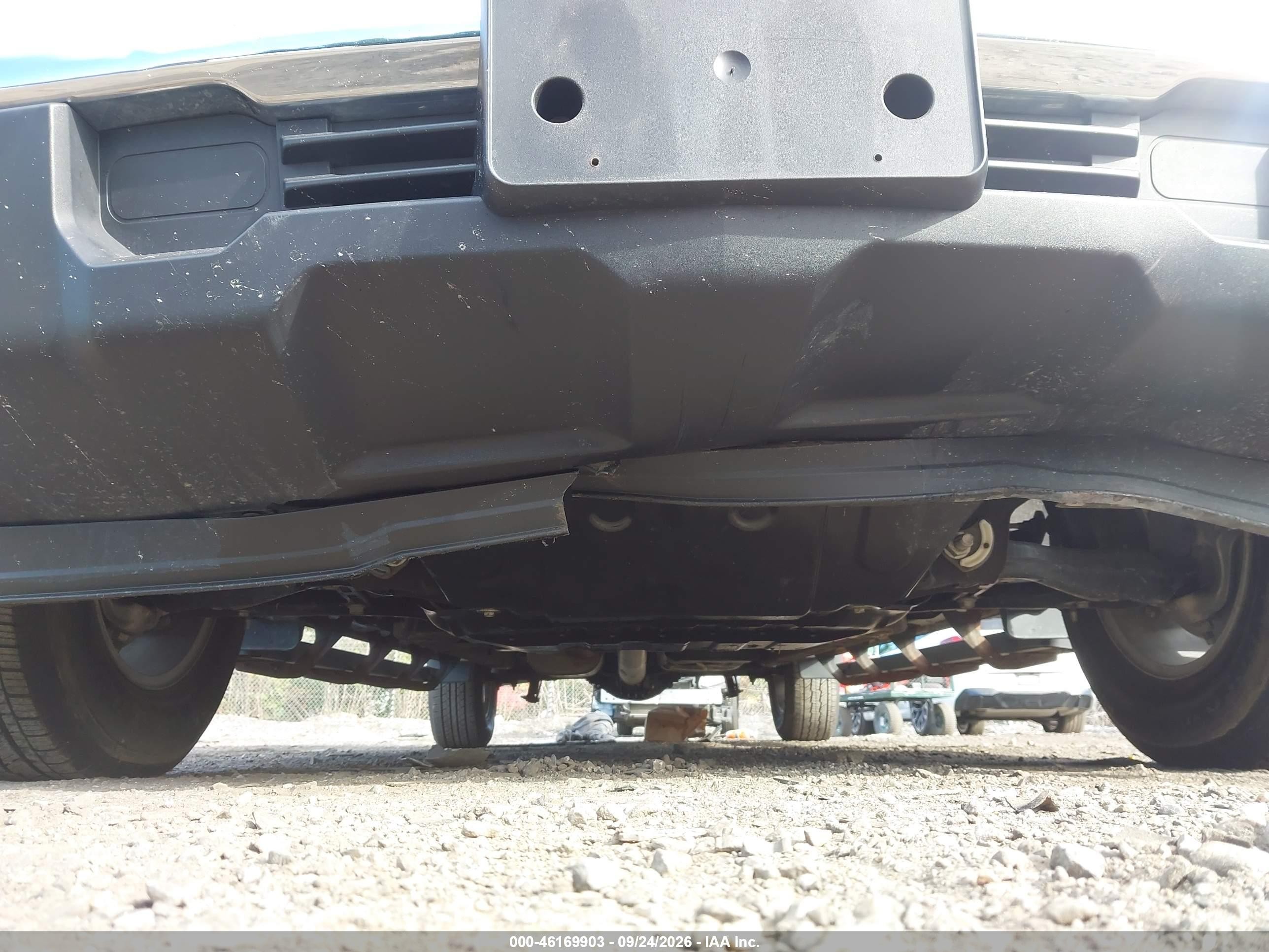 2025 Chevrolet Silverado 1500 VIN 1GCPACED9SZ128583 IAAI salvage auction — Undercarriage, Salvage (Massachusetts), sold $17,250 on 2026-10-17 (photo 6)