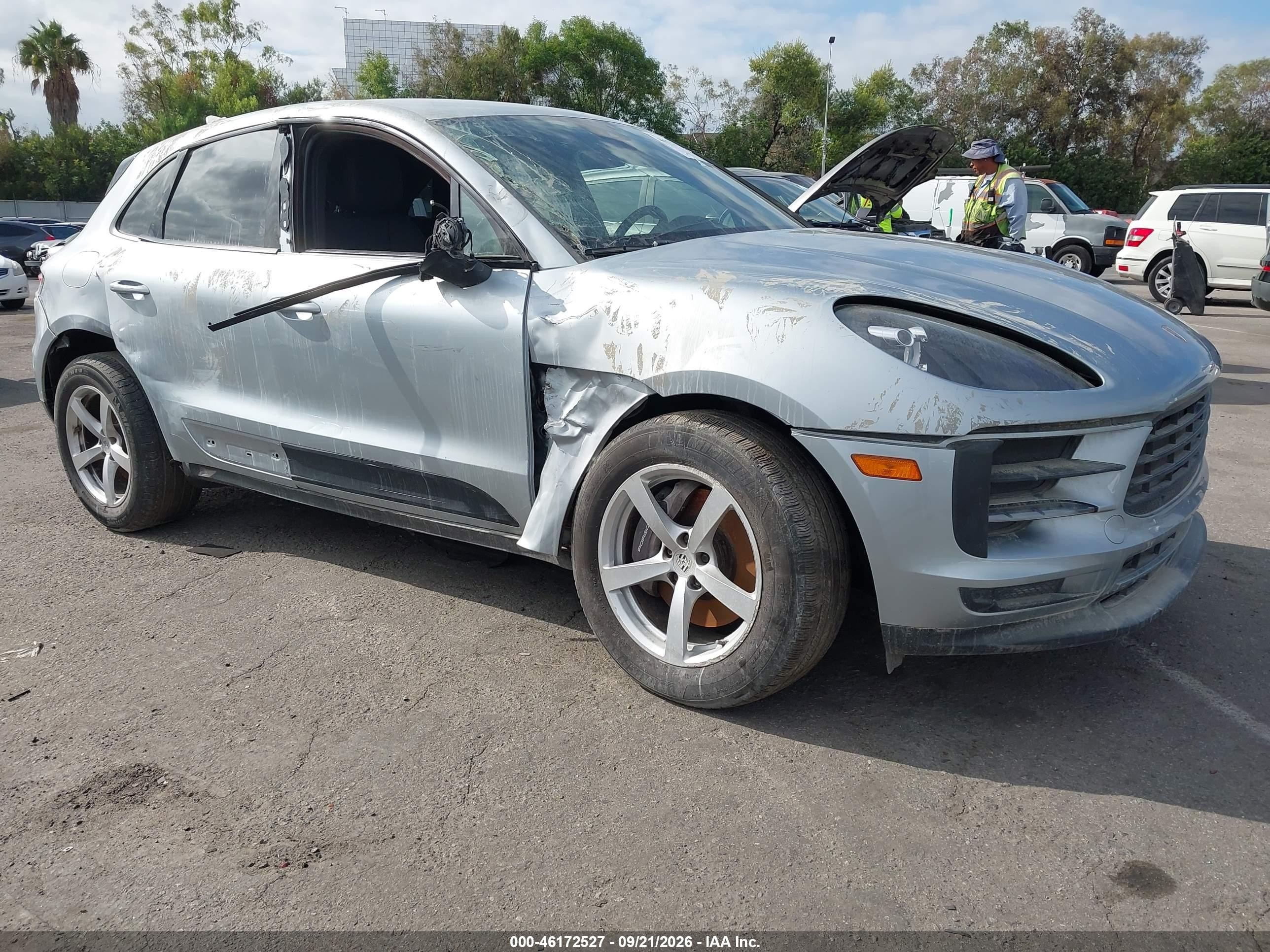2021 Porsche Macan VIN WP1AA2A55MLB06650 — IAAI salvage auction photo