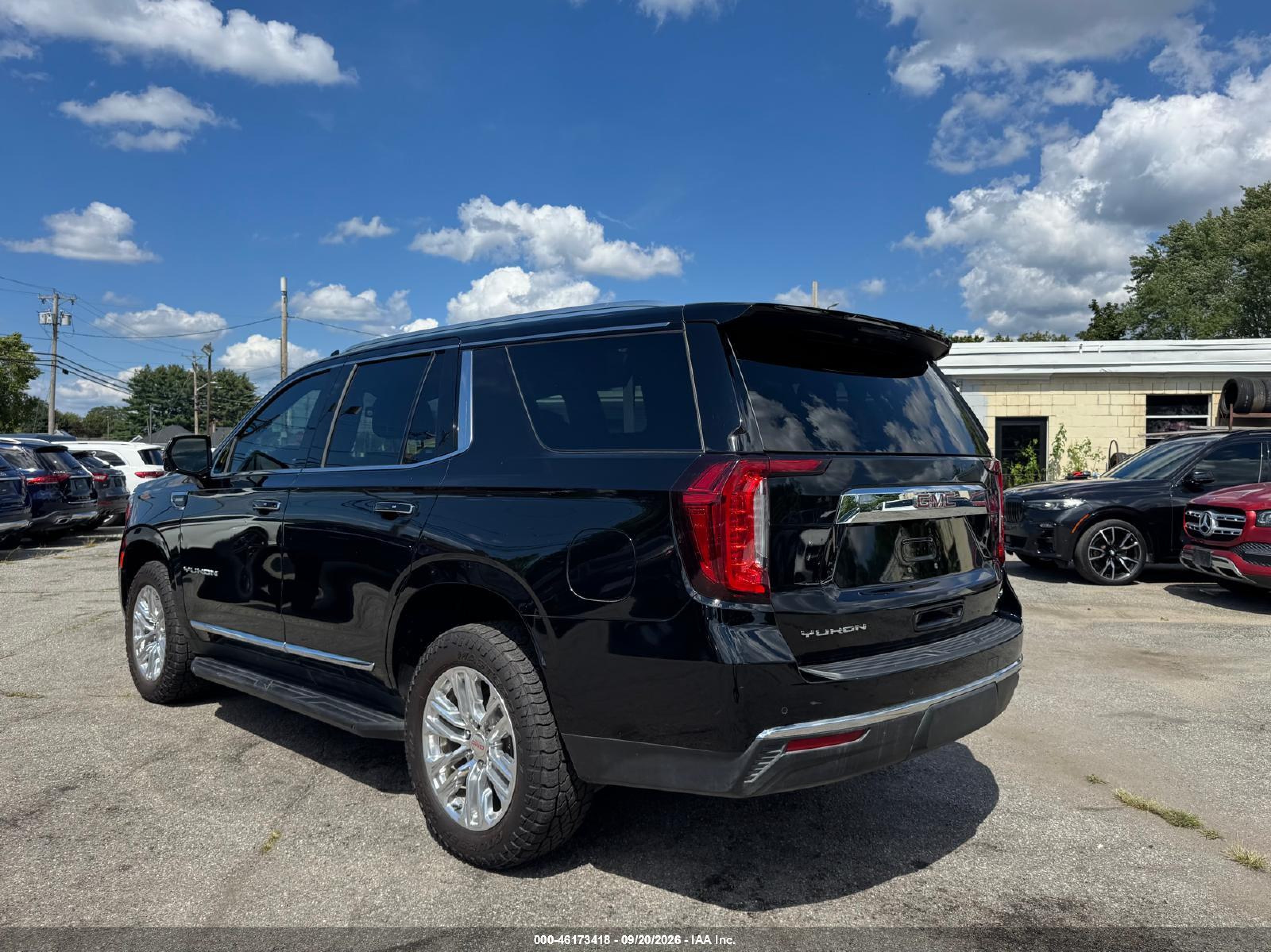 2022 Gmc Yukon VIN 1GKS2BKT7NR237808 IAAI salvage auction — Unknown, Clear (Texas), sold $7,700 on 2026-10-07 (photo 3)