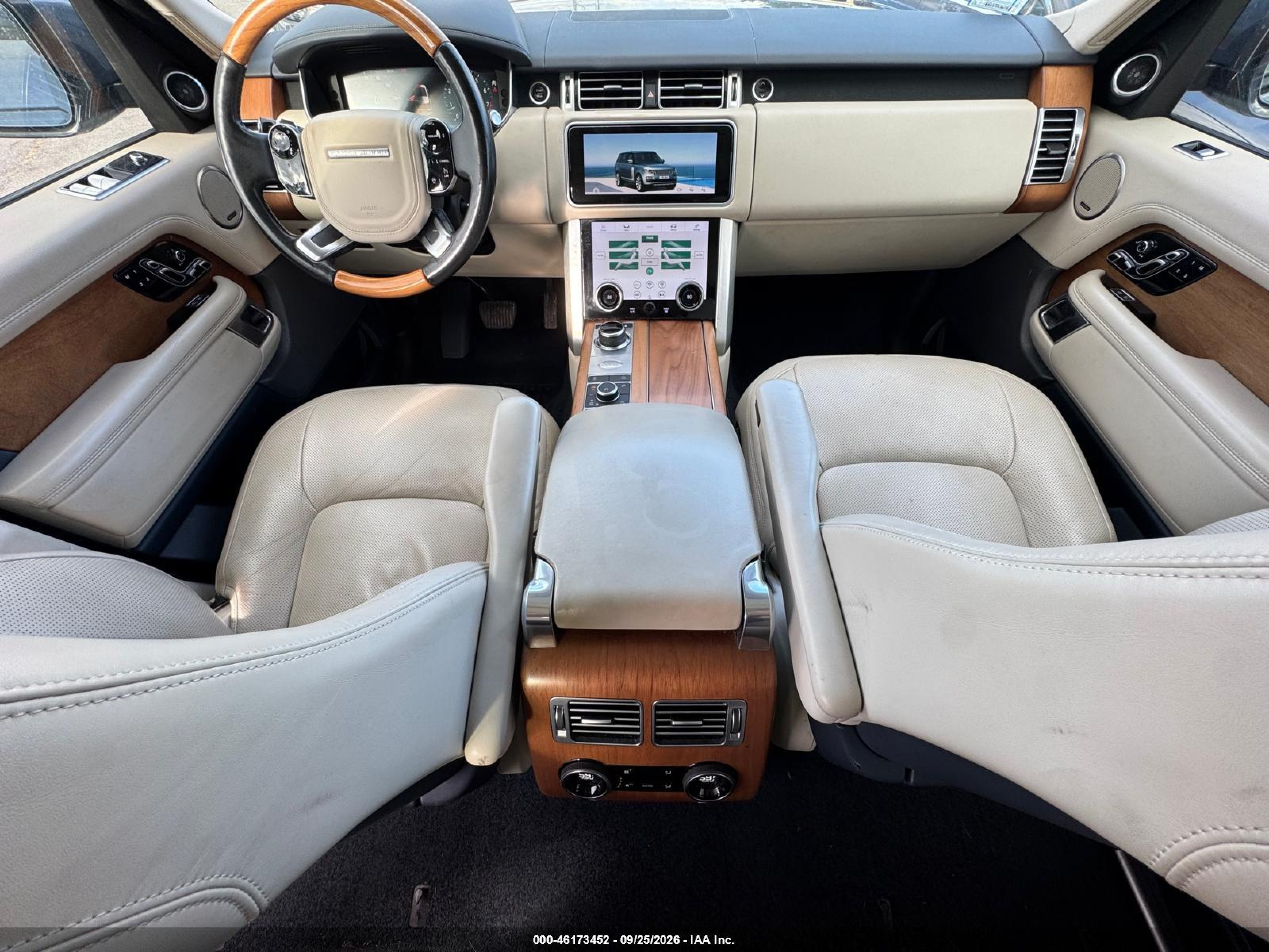2019 Land Rover Range Rover VIN SALGS2SV7KA539380 IAAI salvage auction — Mechanical, Clear (Massachusetts), sold $16,500 on 2026-10-01 (photo 8)