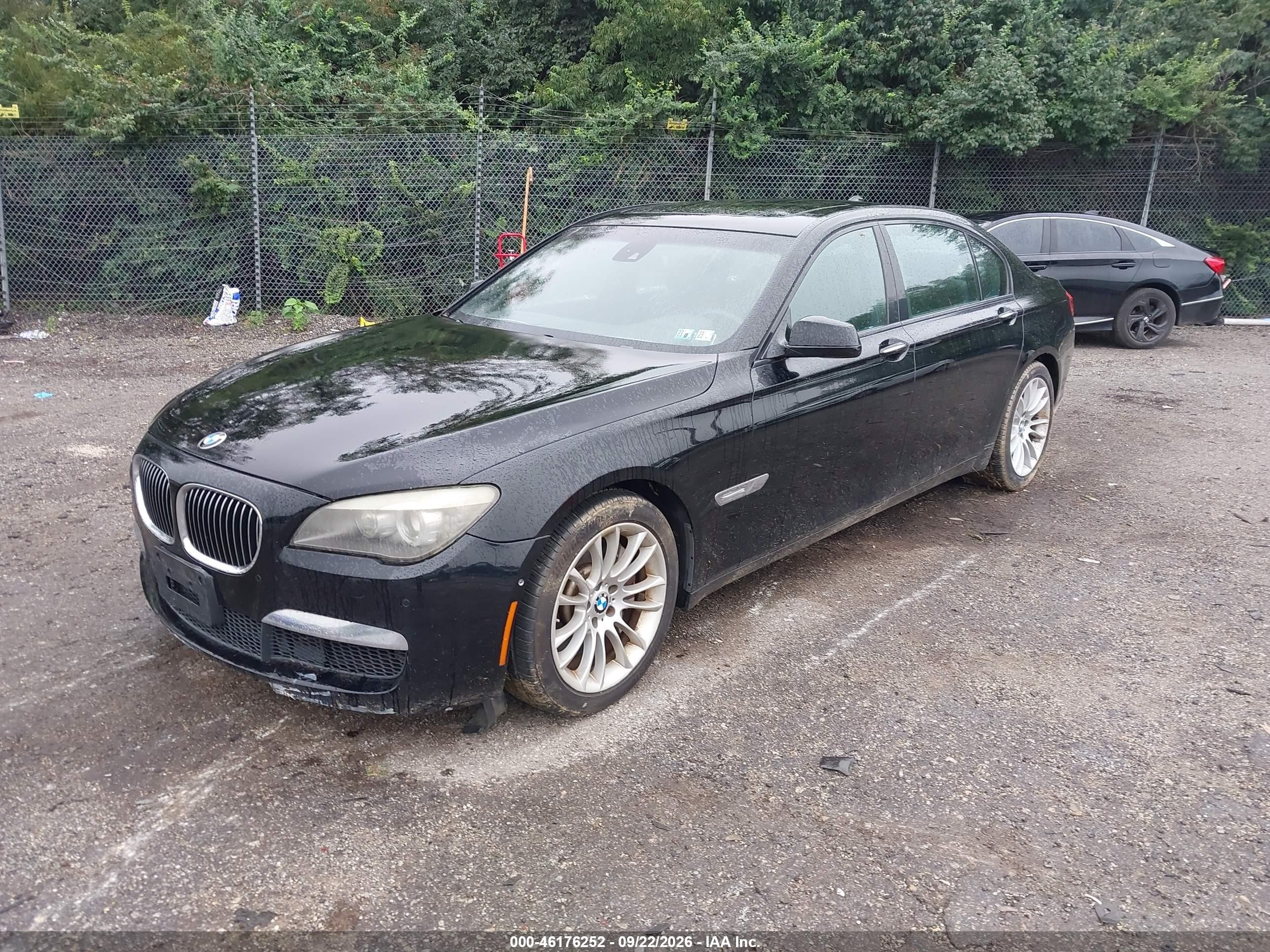 2010 BMW 7 series VIN WBAKB8C5XACY63815 IAAI salvage auction — Normal Wear, Clear (Pennsylvania), sold $1,225 on 2026-10-04 (photo 2)