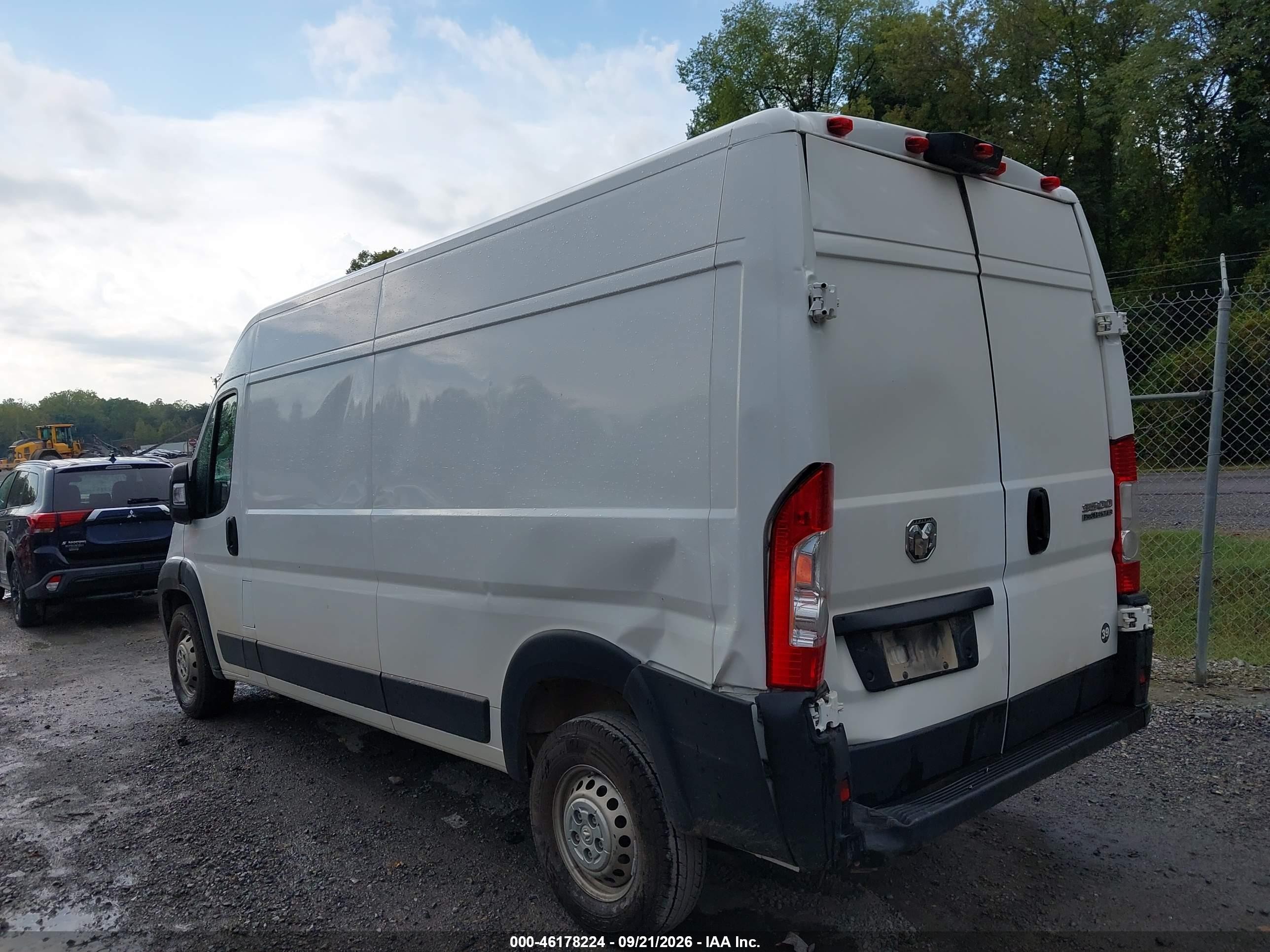 2025 Ram ProMaster 3500 VIN 3C6MRVHG0SE550225 IAAI salvage auction — Side, Enterprise Vehicles Clear Only (Virginia), sold $20,000 on 2026-09-24 (photo 3)