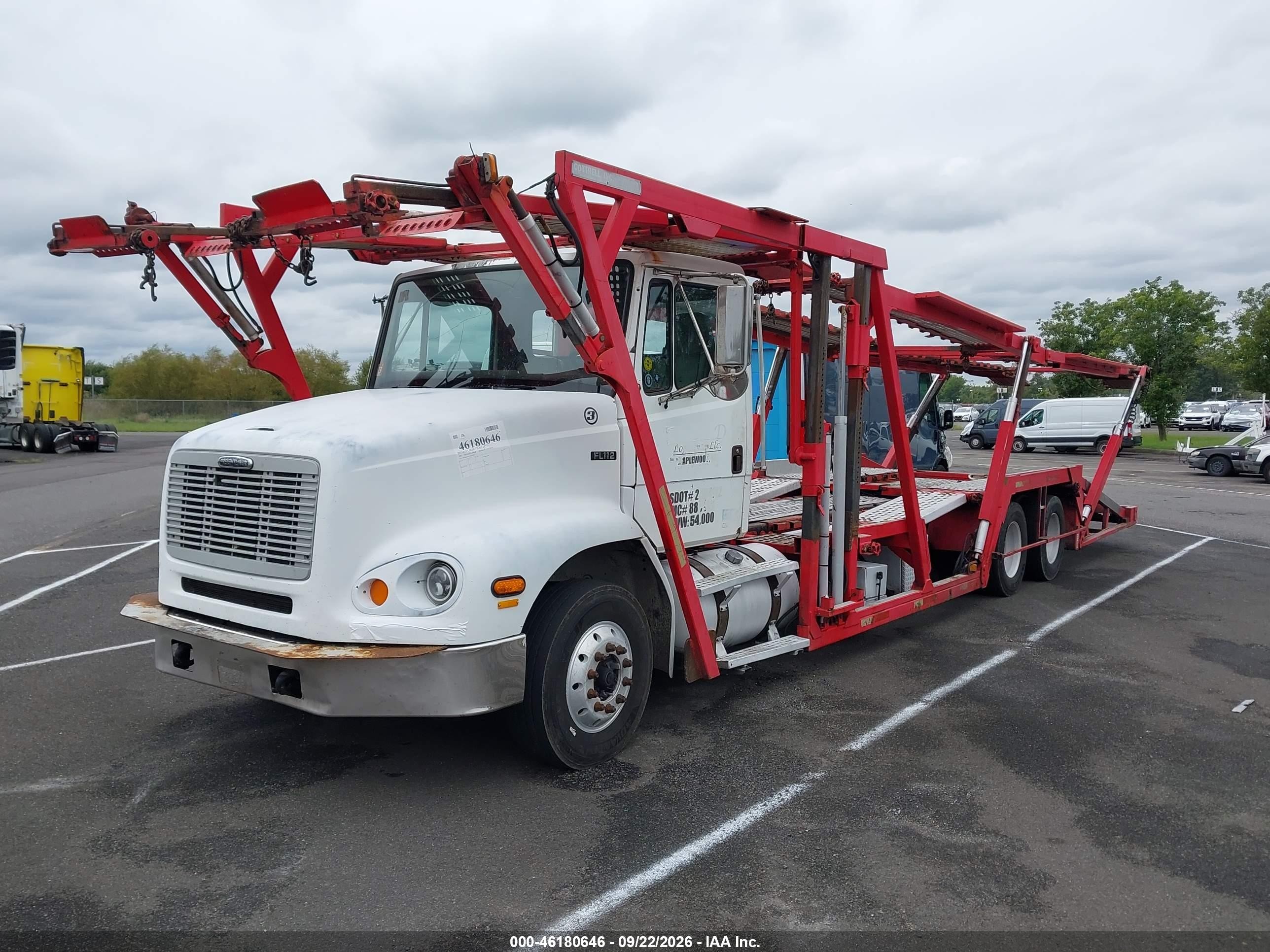 2001 Freightliner Medium Conventional VIN 1FVHBGAS21HH20349 IAAI salvage auction — Front End, Clear (New Jersey), sold $30,000 on 2026-10-18 (photo 2)