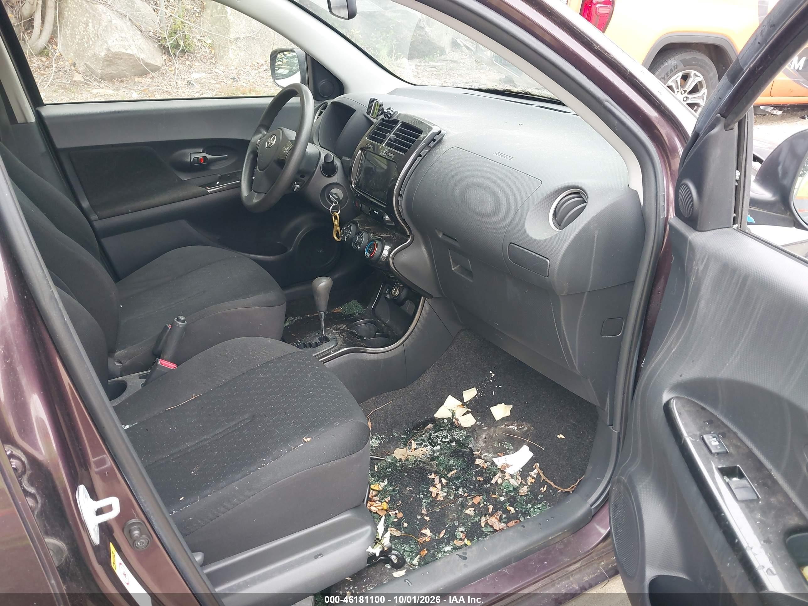 2010 Scion Xd VIN JTKKU4B49A1006839 IAAI salvage auction — Front End, Clear (Massachusetts), sold $1,200 on 2026-10-06 (photo 5)