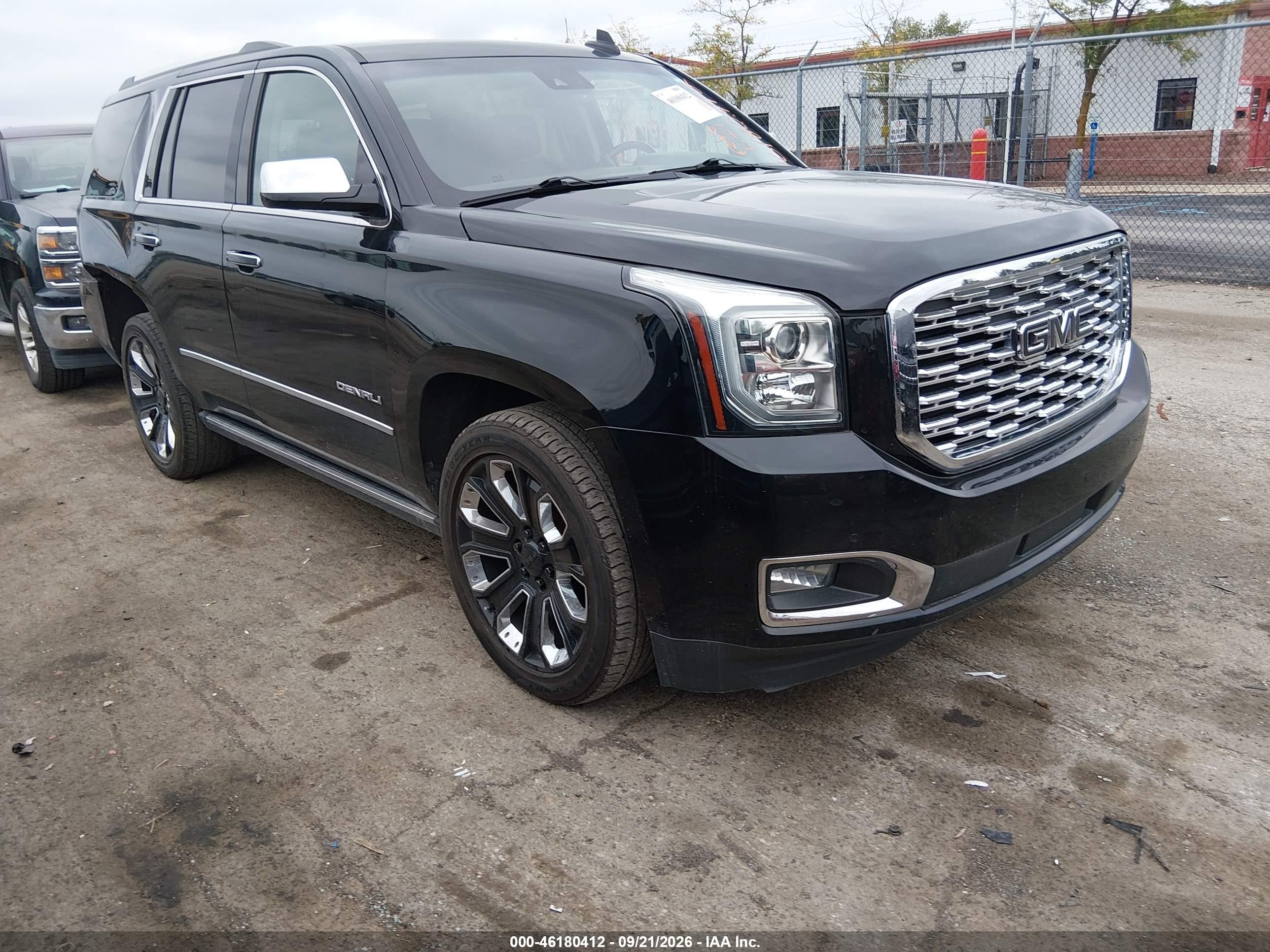 2019 GMC Yukon VIN 1GKS2CKJ8KR300379 — IAAI salvage auction photo