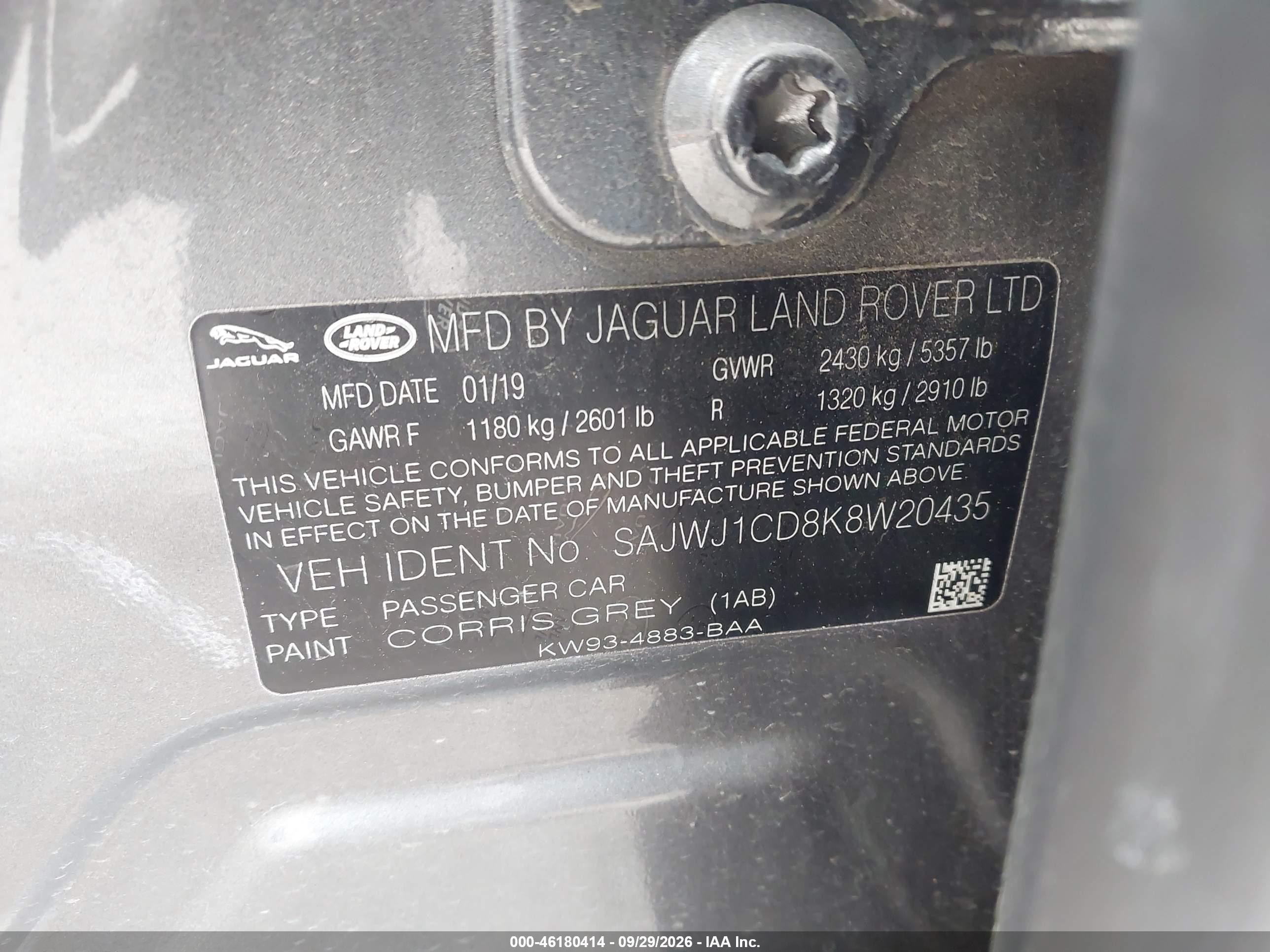 2019 Jaguar Xj VIN SAJWJ1CD8K8W20435 IAAI salvage auction — Side, Salvage (Pennsylvania), sold $13,600 on 2026-10-05 (photo 9)