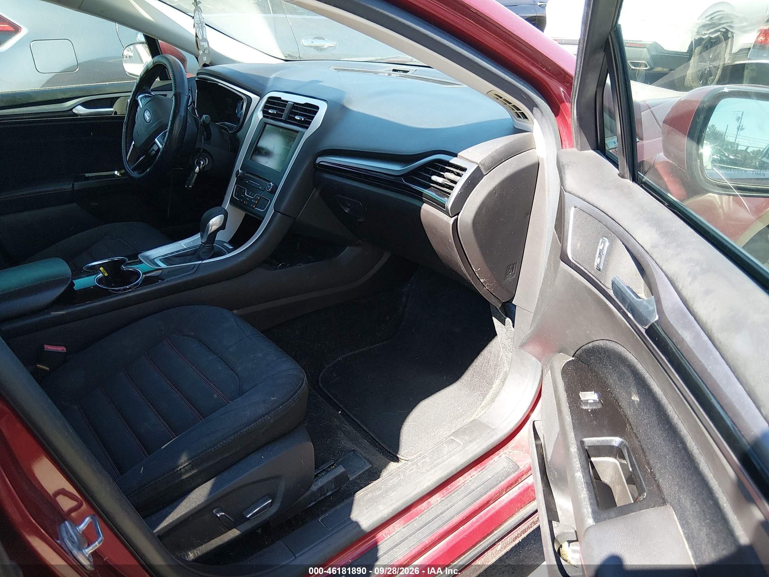 2016 Ford Fusion VIN 3FA6P0HD4GR194383 IAAI salvage auction — Normal Wear, Clear (Florida), sold $1,650 on 2026-10-22 (photo 5)