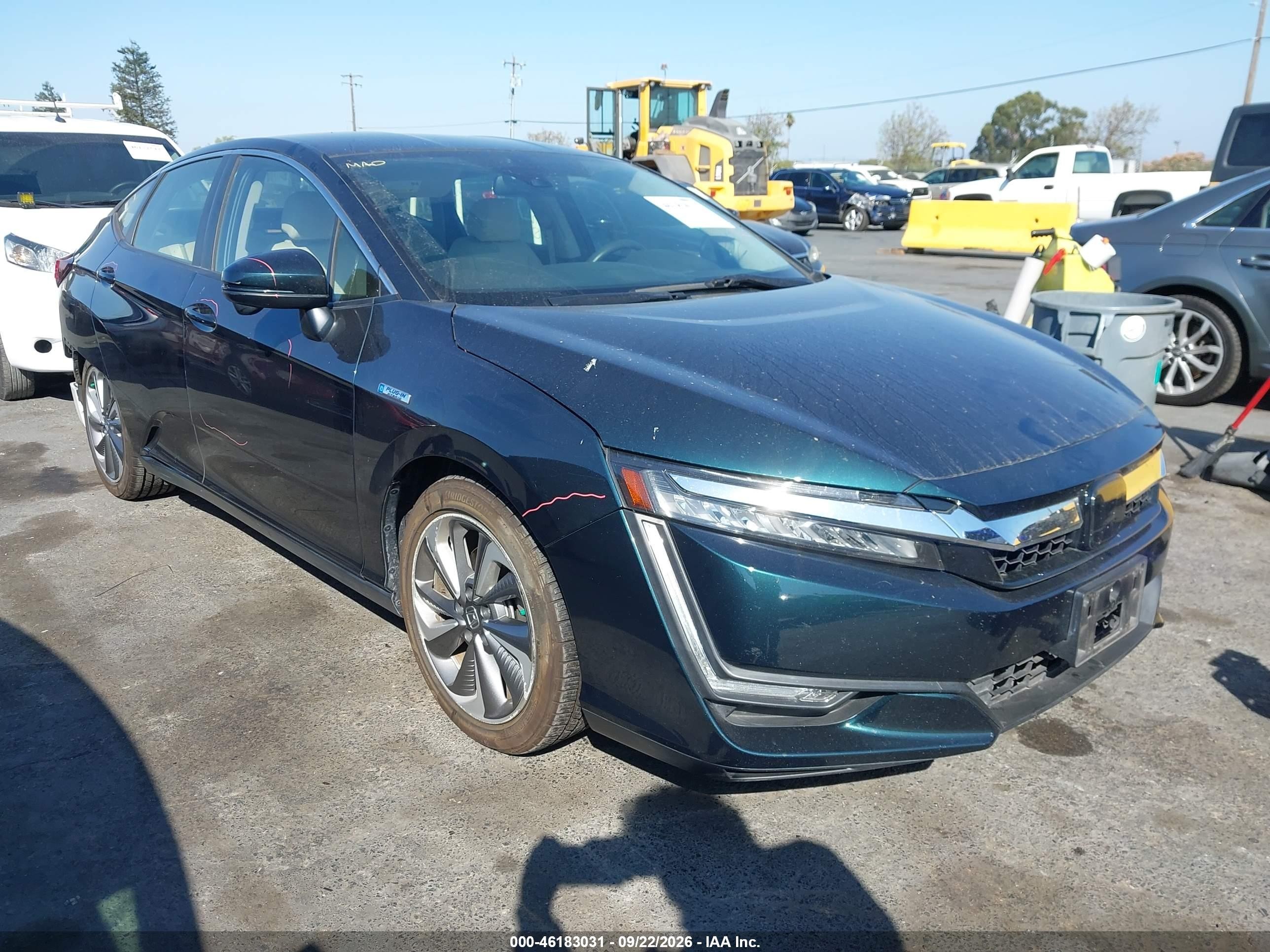 2019 Honda Clarity Plug In Hybrid VIN JHMZC5F15KC001012 — IAAI salvage auction photo