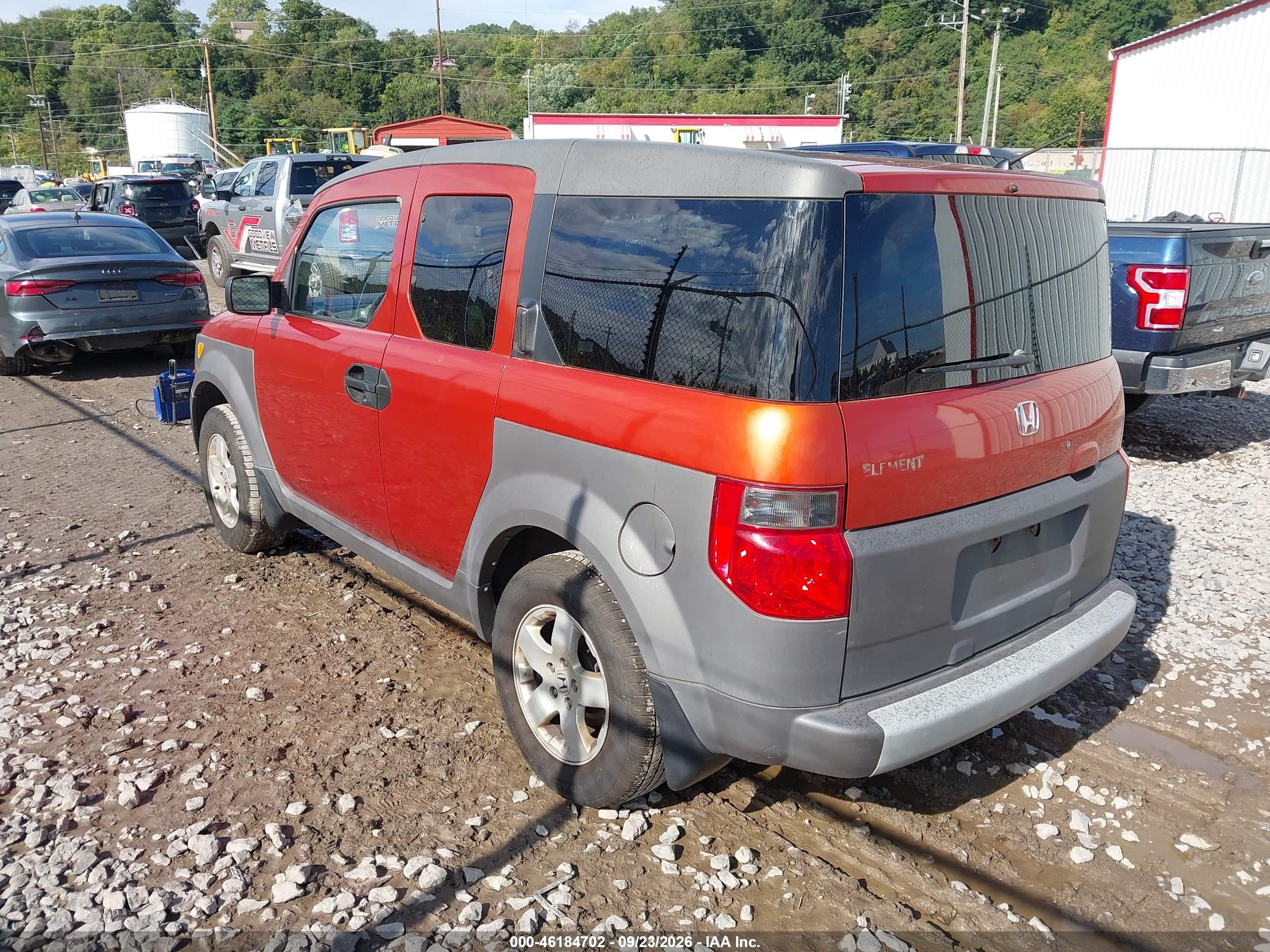 2004 Honda Element VIN 5J6YH28514L010090 IAAI salvage auction — Normal Wear, Clear (Pennsylvania), sold $550 on 2026-10-01 (photo 3)