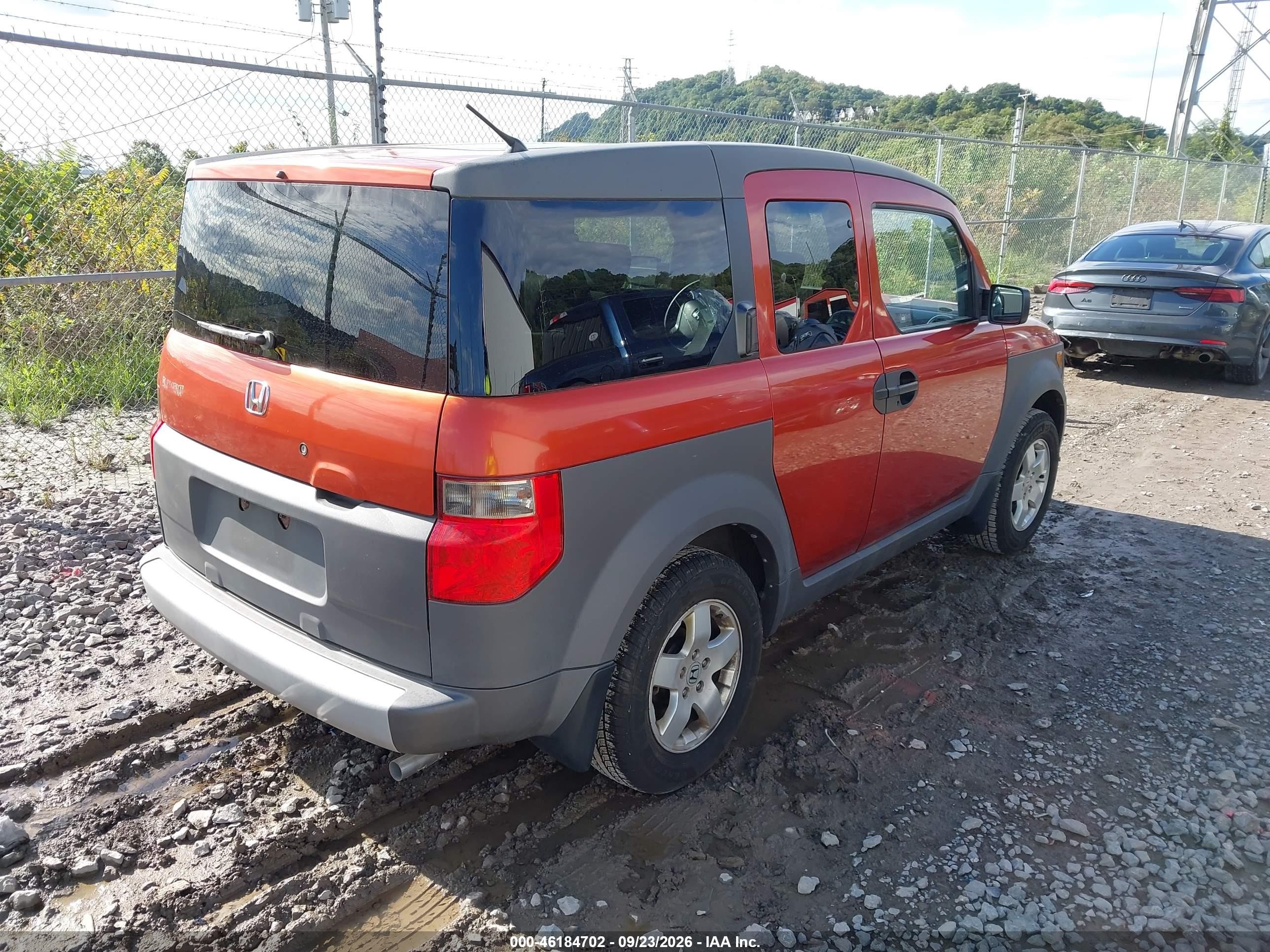 2004 Honda Element VIN 5J6YH28514L010090 IAAI salvage auction — Normal Wear, Clear (Pennsylvania), sold $550 on 2026-10-01 (photo 4)