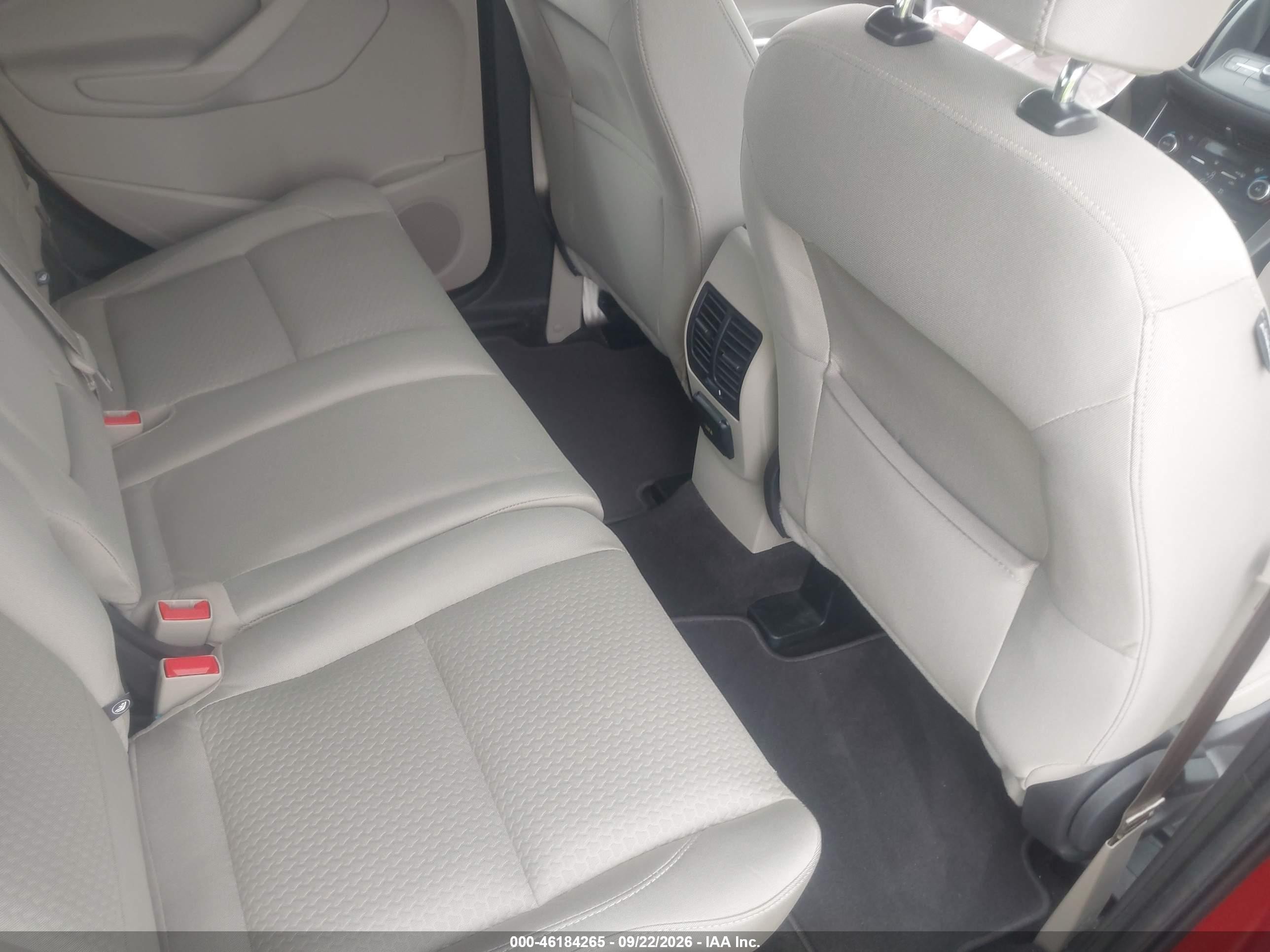 2017 Ford Escape VIN 1FMCU0G9XHUE96768 IAAI salvage auction — Unknown, Salvage (California), sold $2,475 on 2026-10-01 (photo 8)