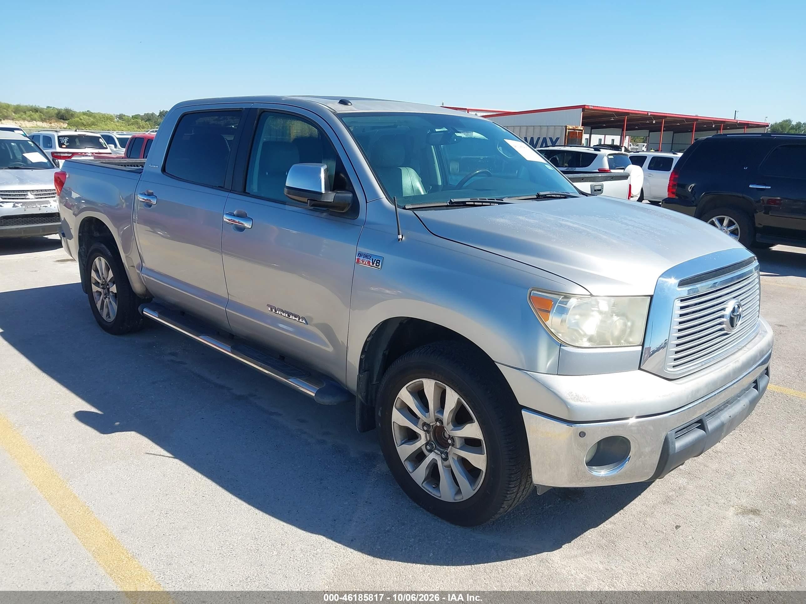 2011 Toyota Tundra VIN 5TFFY5F15BX103781 — IAAI salvage auction photo