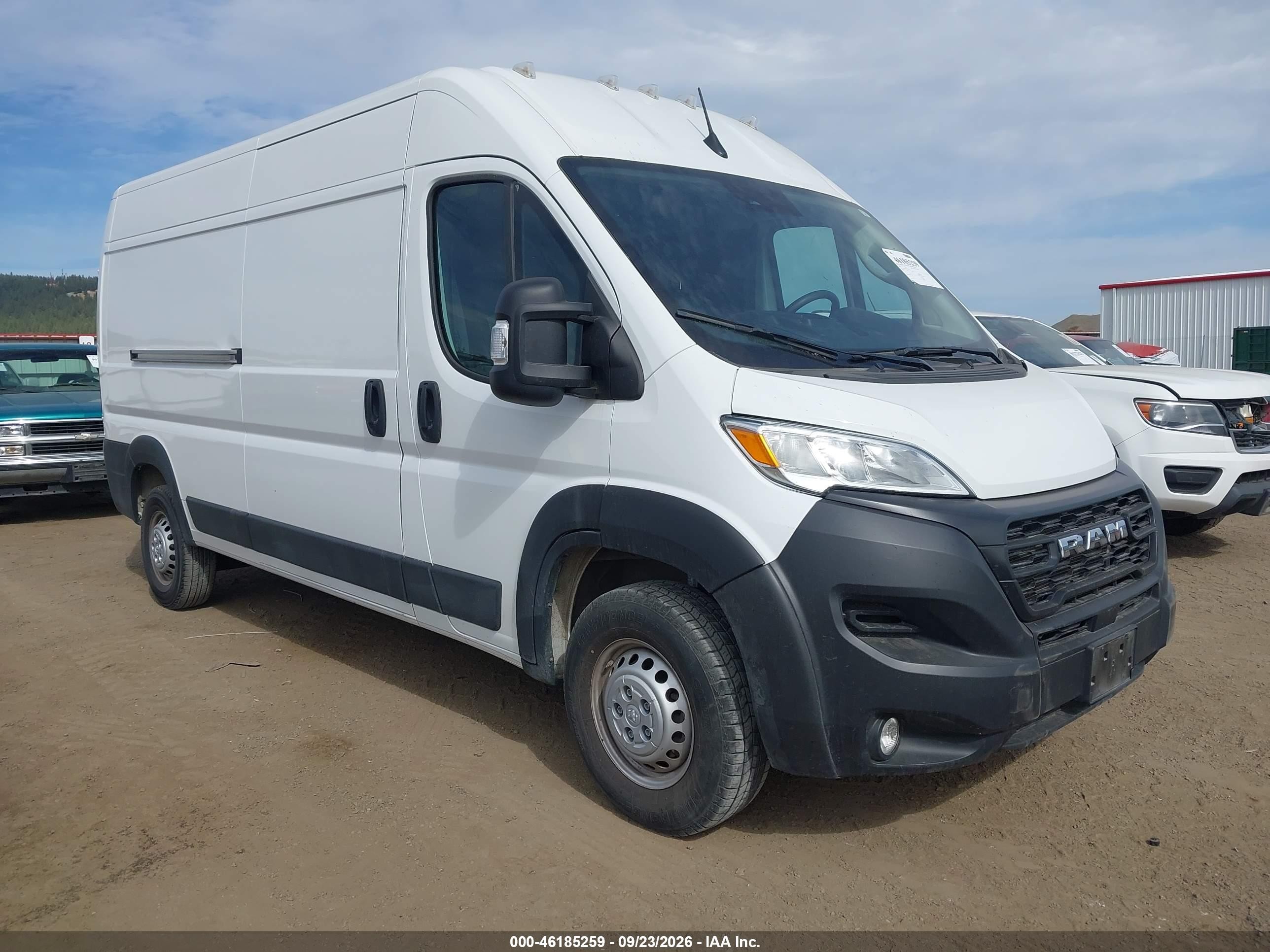 2025 Ram ProMaster 2500 VIN 3C6LRVDG5SE519389 — IAAI salvage auction photo