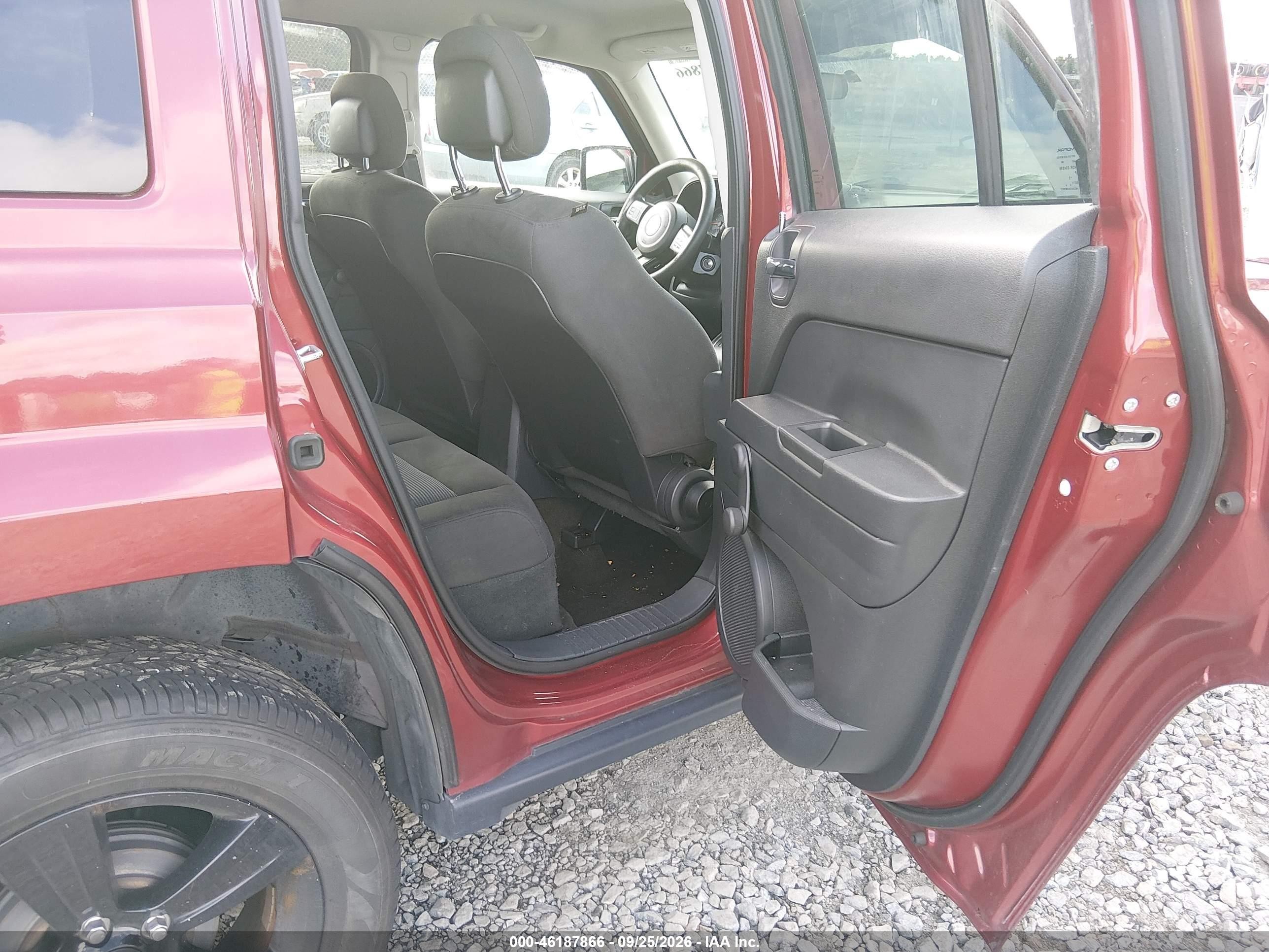 2015 Jeep Patriot VIN 1C4NJPBA7FD428618 IAAI salvage auction — Normal Wear, Clear (Georgia), sold $600 on 2026-10-03 (photo 8)