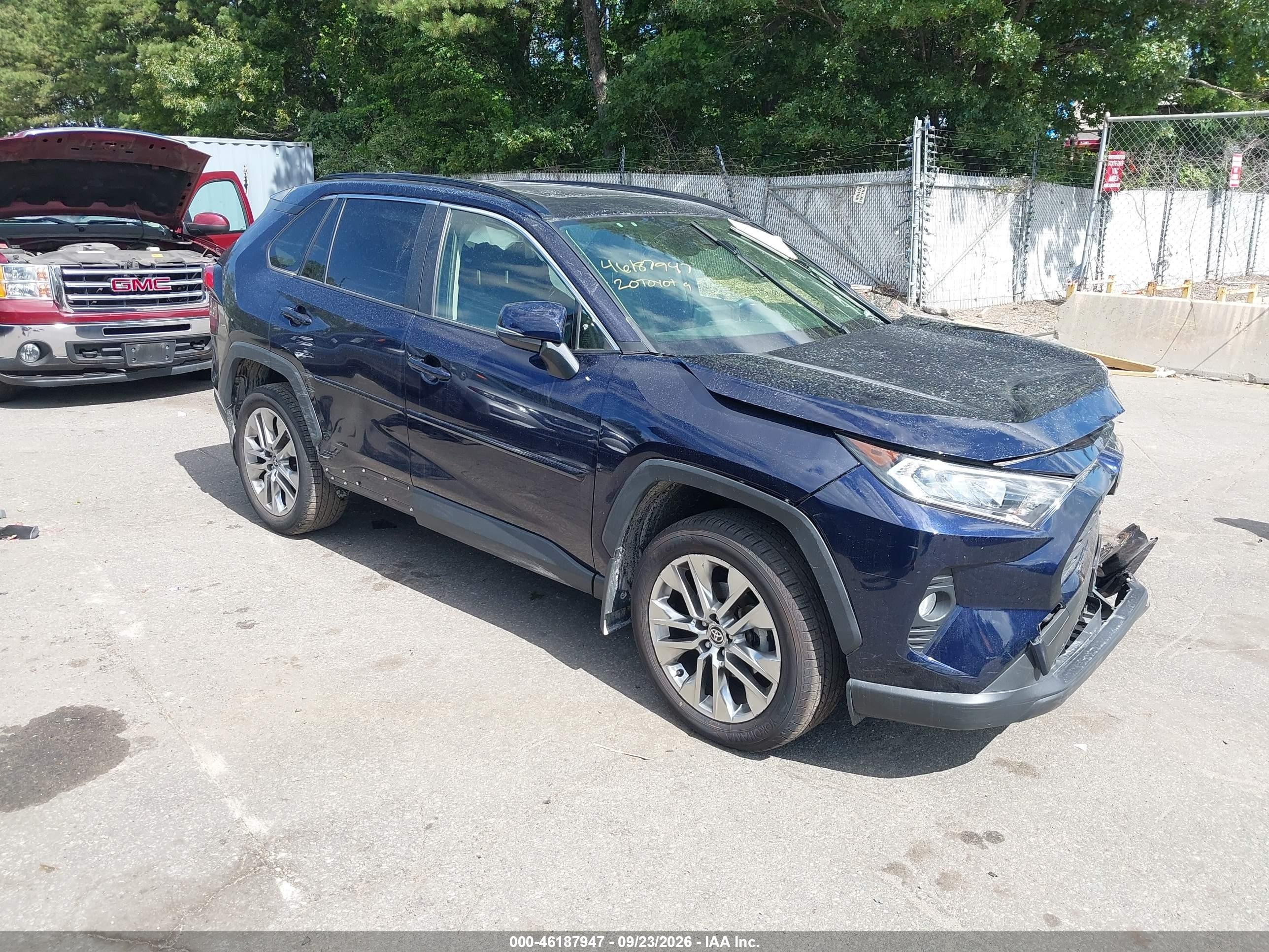 2020 Toyota RAV4 — VIN JTMA1RFV8LJ025591