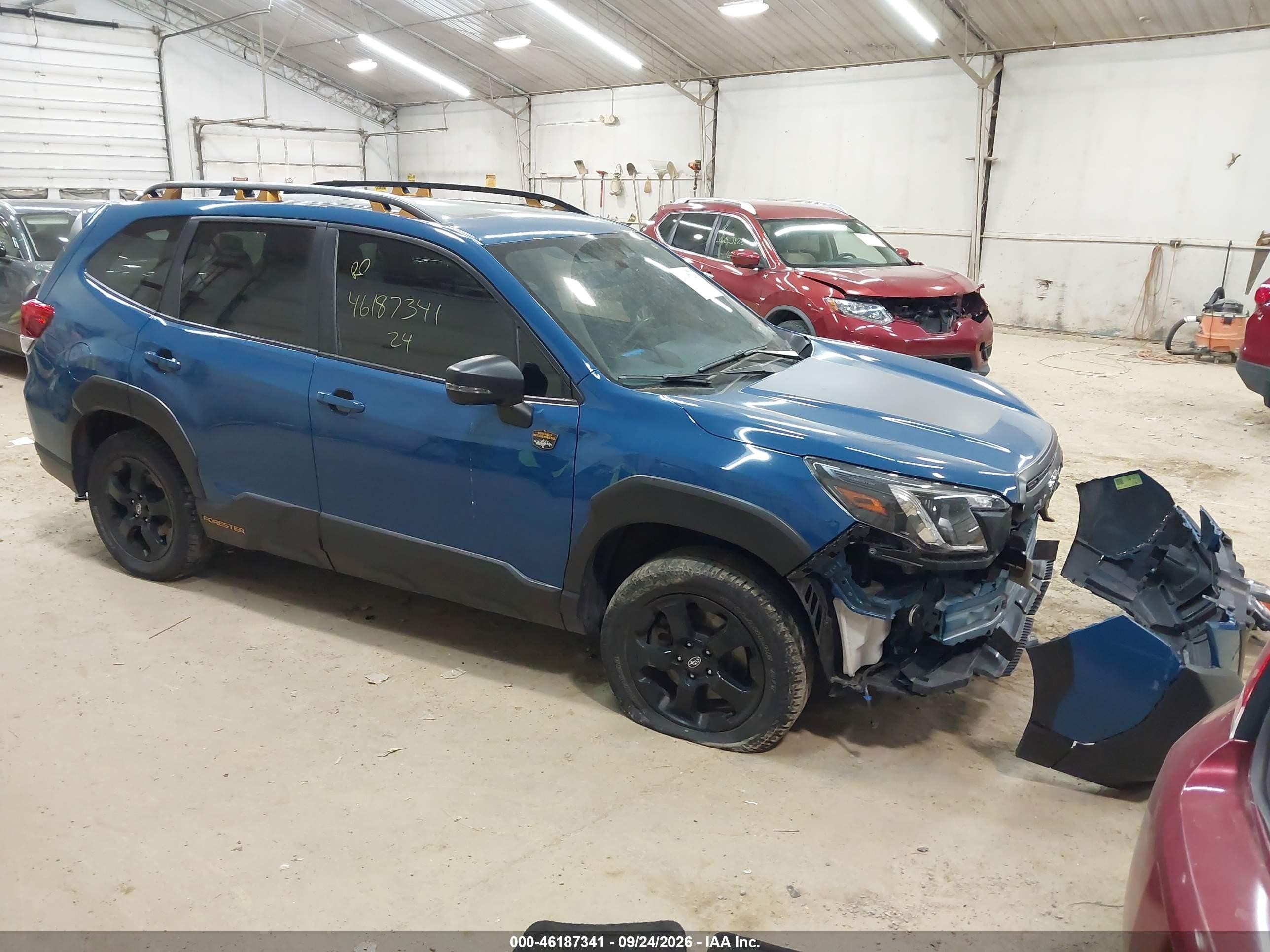 2024 Subaru Forester VIN JF2SKAJC8RH526300 — IAAI salvage auction photo