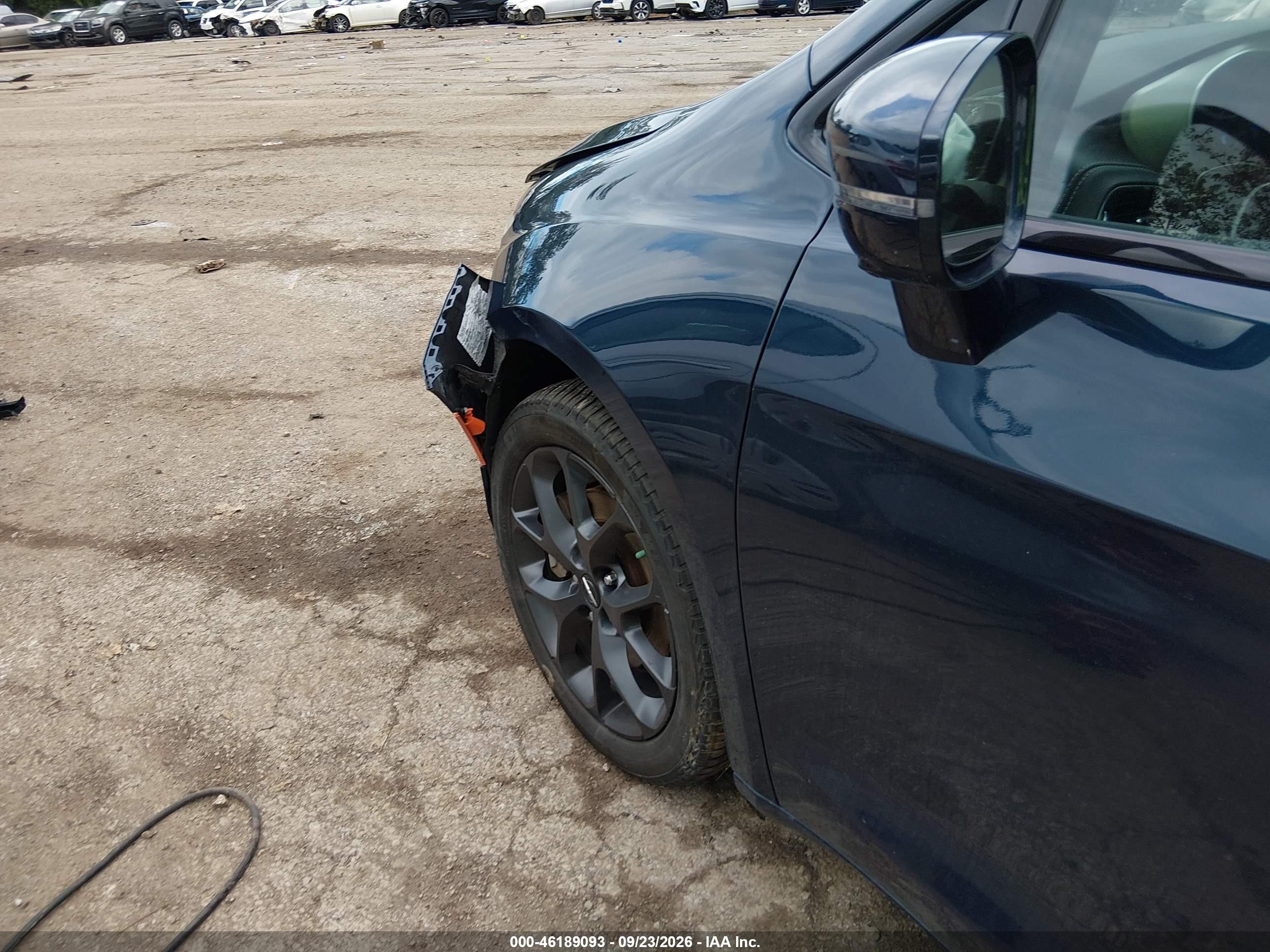 2022 Chrysler Pacifica VIN 2C4RC3GG4NR119850 IAAI salvage auction — Unknown, Salvage (Ohio), sold $11,100 on 2026-10-06 (photo 6)