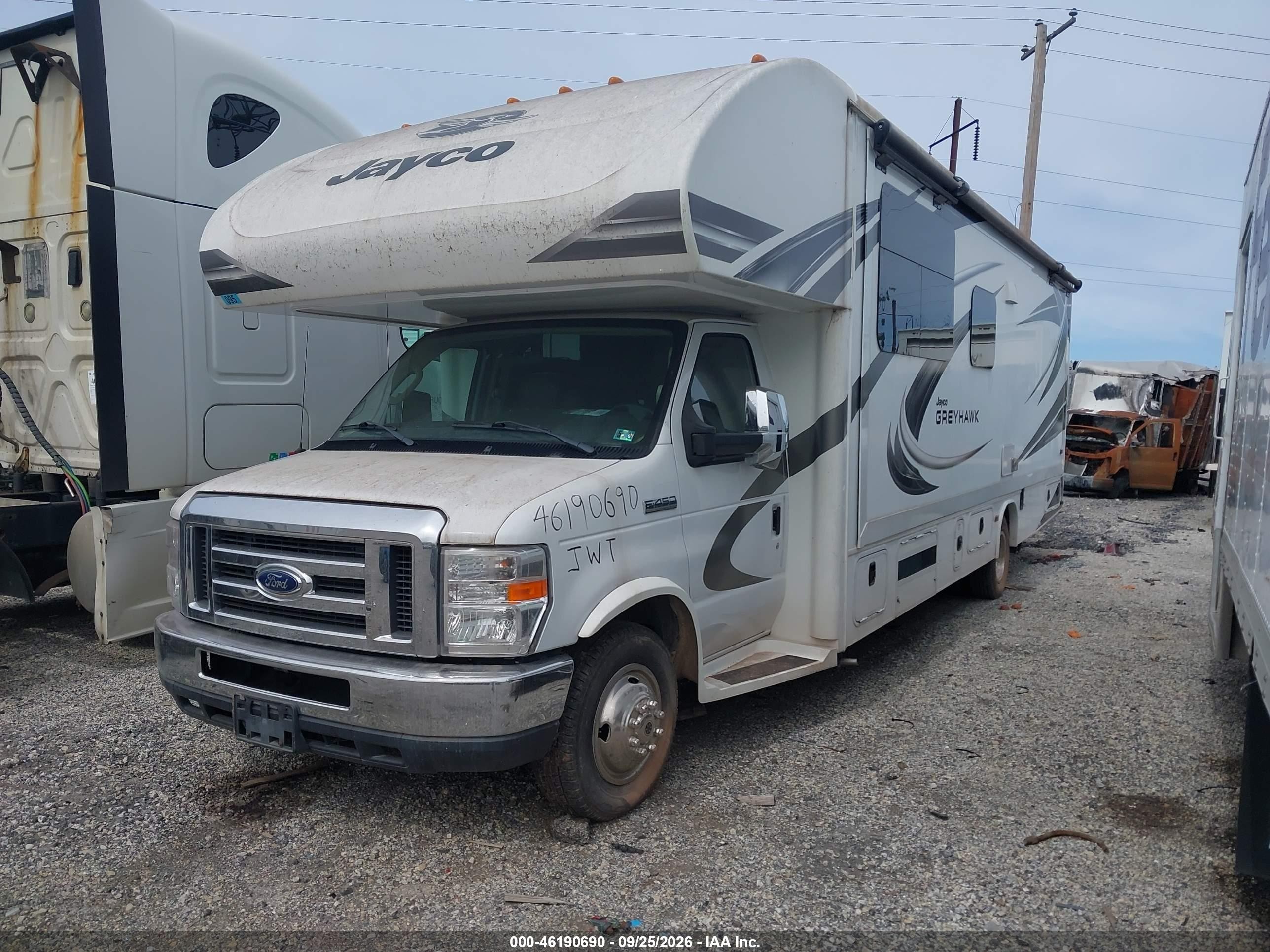 2019 Ford E-450 VIN 1FDXE4FS1KDC64836 IAAI salvage auction — Mechanical, Salvage (Pennsylvania), sold $6,700 on 2026-10-16 (photo 2)