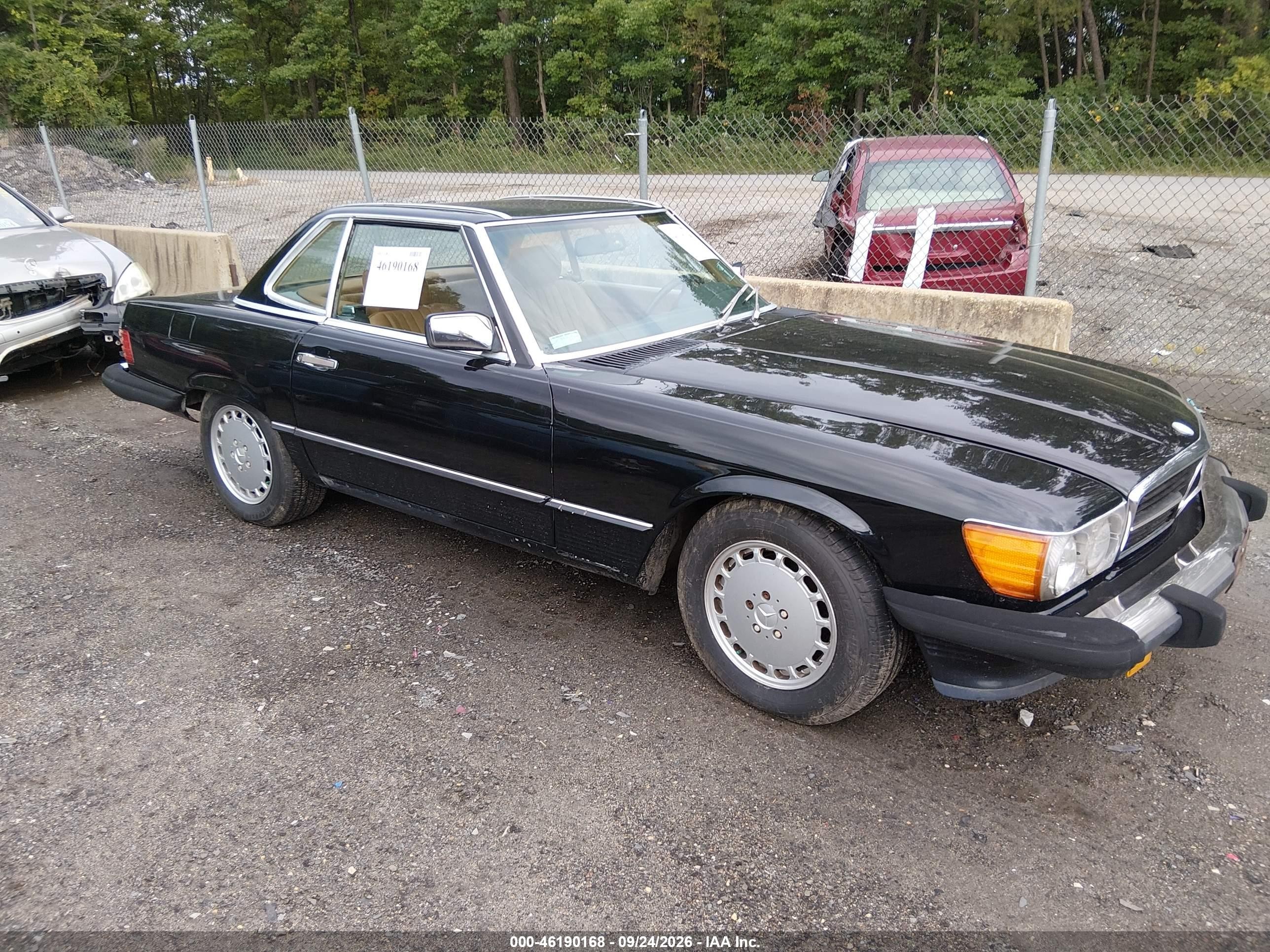 1988 Mercedes-Benz 560 VIN WDBBA48D4JA075718 — IAAI salvage auction photo