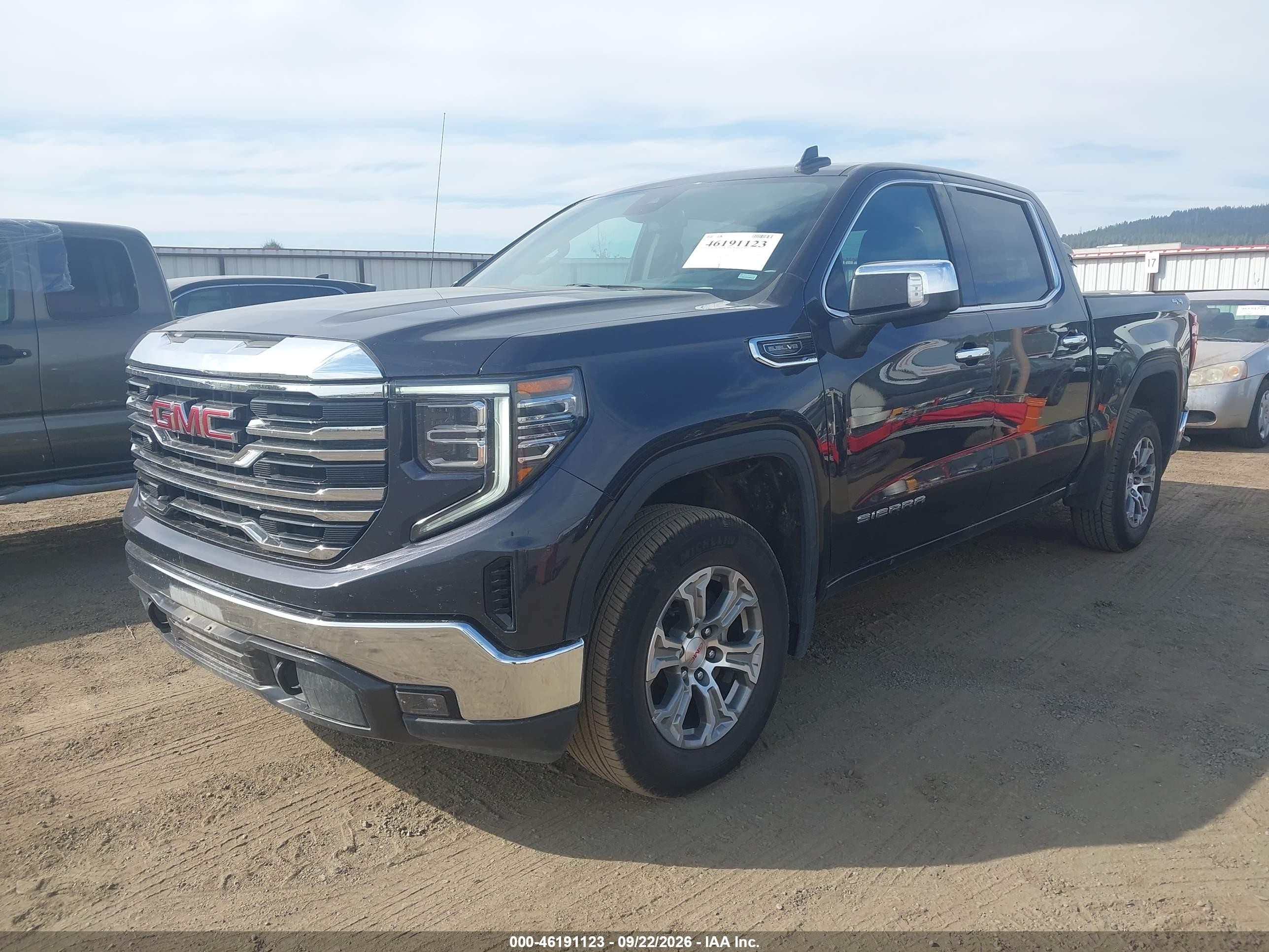 2025 GMC Sierra 1500 VIN 3GTUUDED5SG302701 IAAI salvage auction — Rear End, Enterprise Vehicles Clear Only (Washington), sold $28,250 on 2026-09-25 (photo 2)