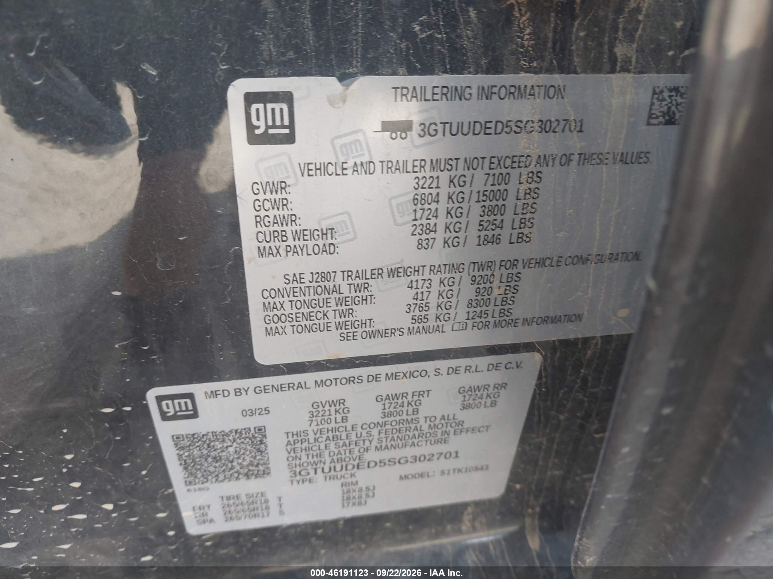 2025 GMC Sierra 1500 VIN 3GTUUDED5SG302701 IAAI salvage auction — Rear End, Enterprise Vehicles Clear Only (Washington), sold $28,250 on 2026-09-25 (photo 9)