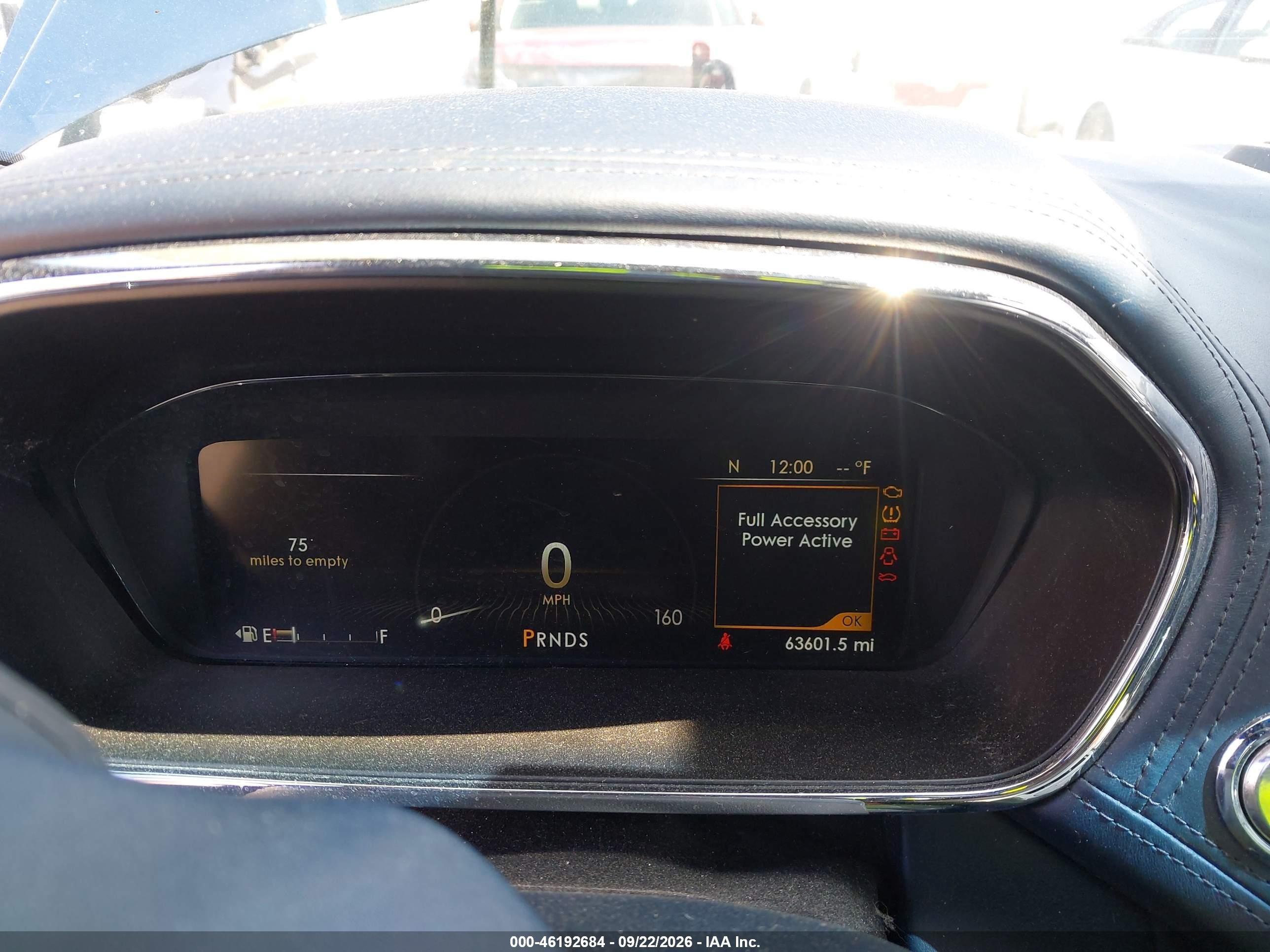 2017 Lincoln Continental VIN 1LN6L9BC9H5626573 IAAI salvage auction — Normal Wear, Salvage Title - Dealer (California), sold $4,825 on 2026-10-07 (photo 7)