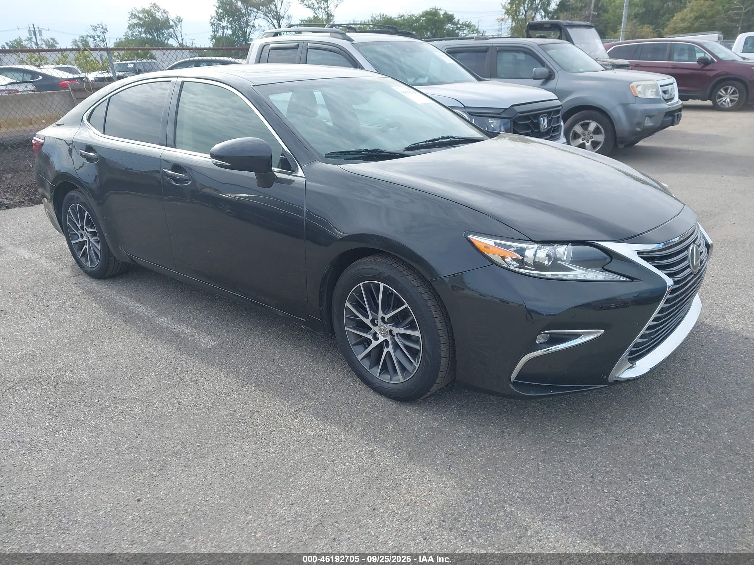 2016 Lexus ES 350 VIN JTHBK1GG4G2232061 — IAAI salvage auction photo