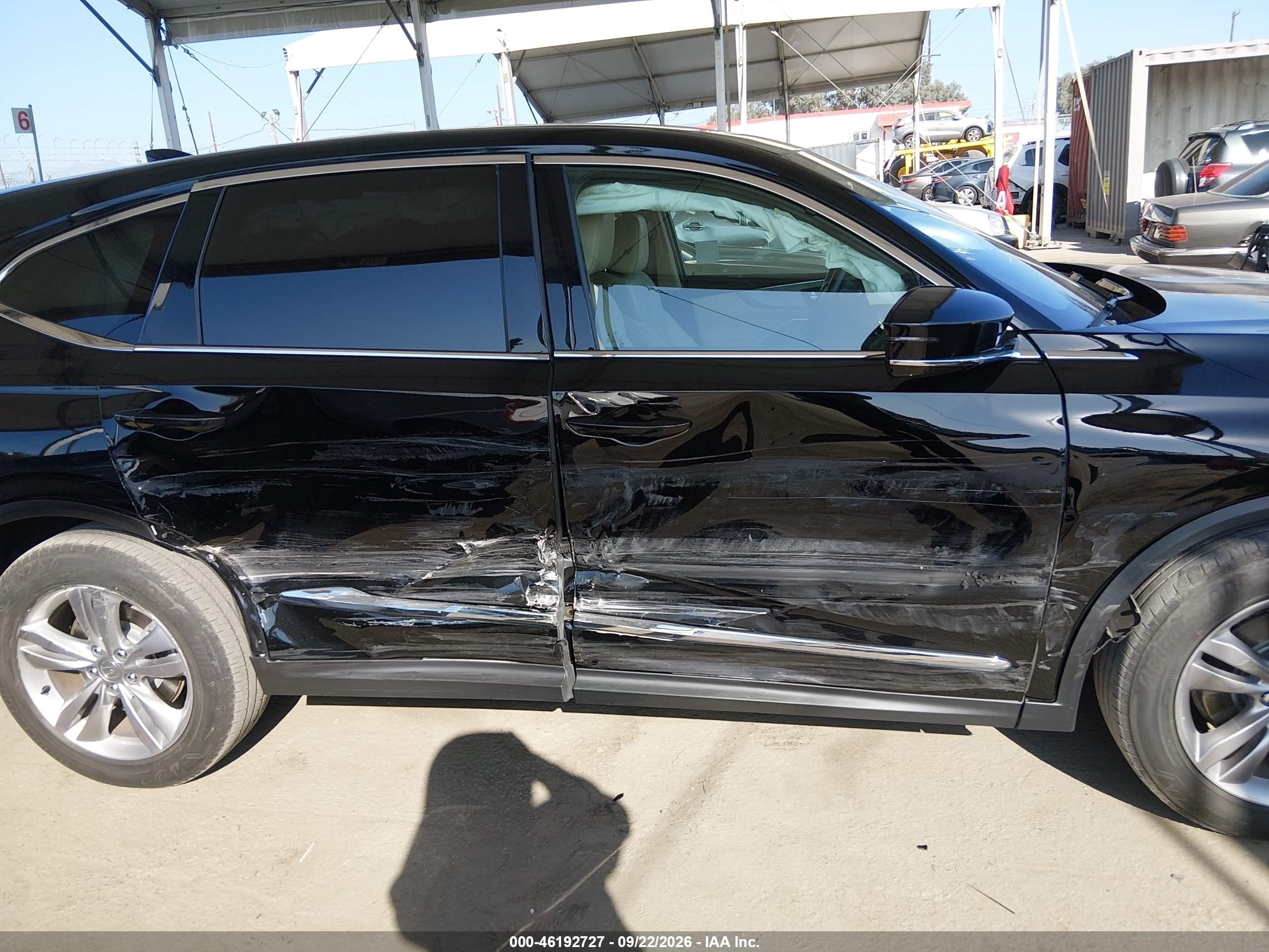 2022 Acura Mdx VIN 5J8YD9H30NL009783 IAAI salvage auction — Side, Salvage (California), sold $7,100 on 2026-10-01 (photo 6)