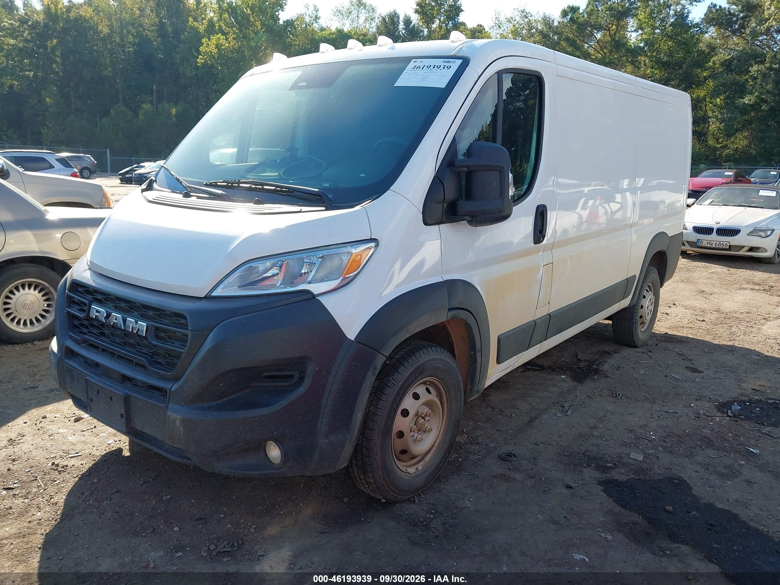 2025 Ram ProMaster 2500 VIN 3C6LRVVGXSE514316 IAAI salvage auction — Normal Wear, Enterprise Vehicles Clear Only (Ohio), sold $10,175 on 2026-10-07 (photo 2)