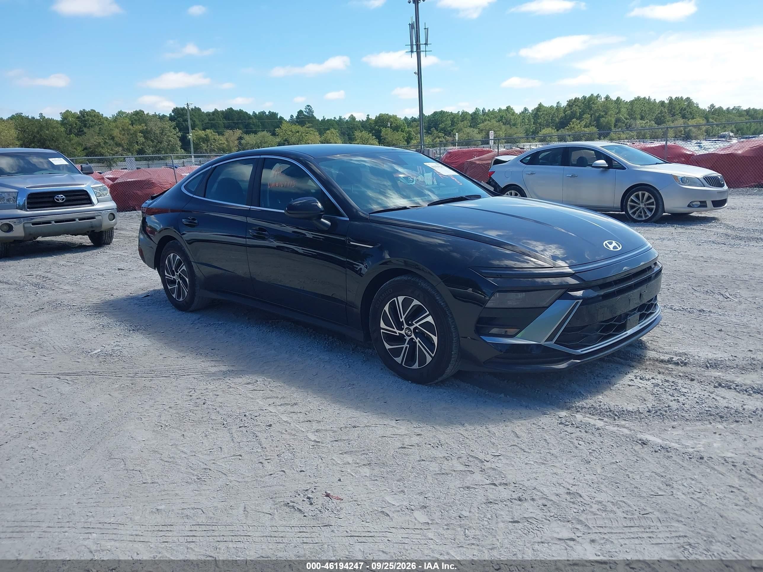 2026 Hyundai Sonata Hybrid VIN KMHL24JJ2TA167475 — IAAI salvage auction photo