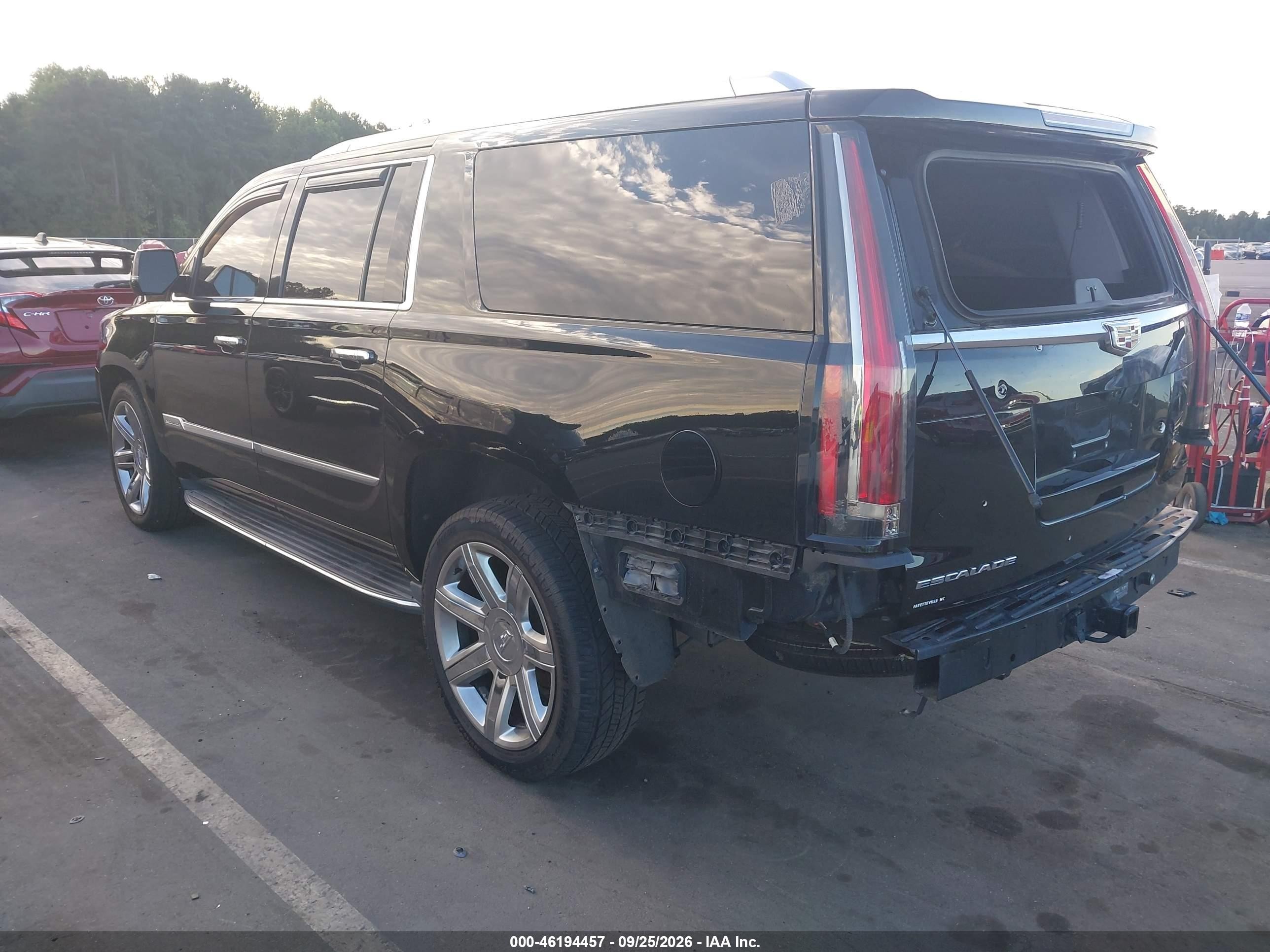 2020 Cadillac Escalade esv VIN 1GYS4HKJ2LR189651 IAAI salvage auction — Vandalized, Salvage (North Carolina), sold $13,900 on 2026-10-14 (photo 3)