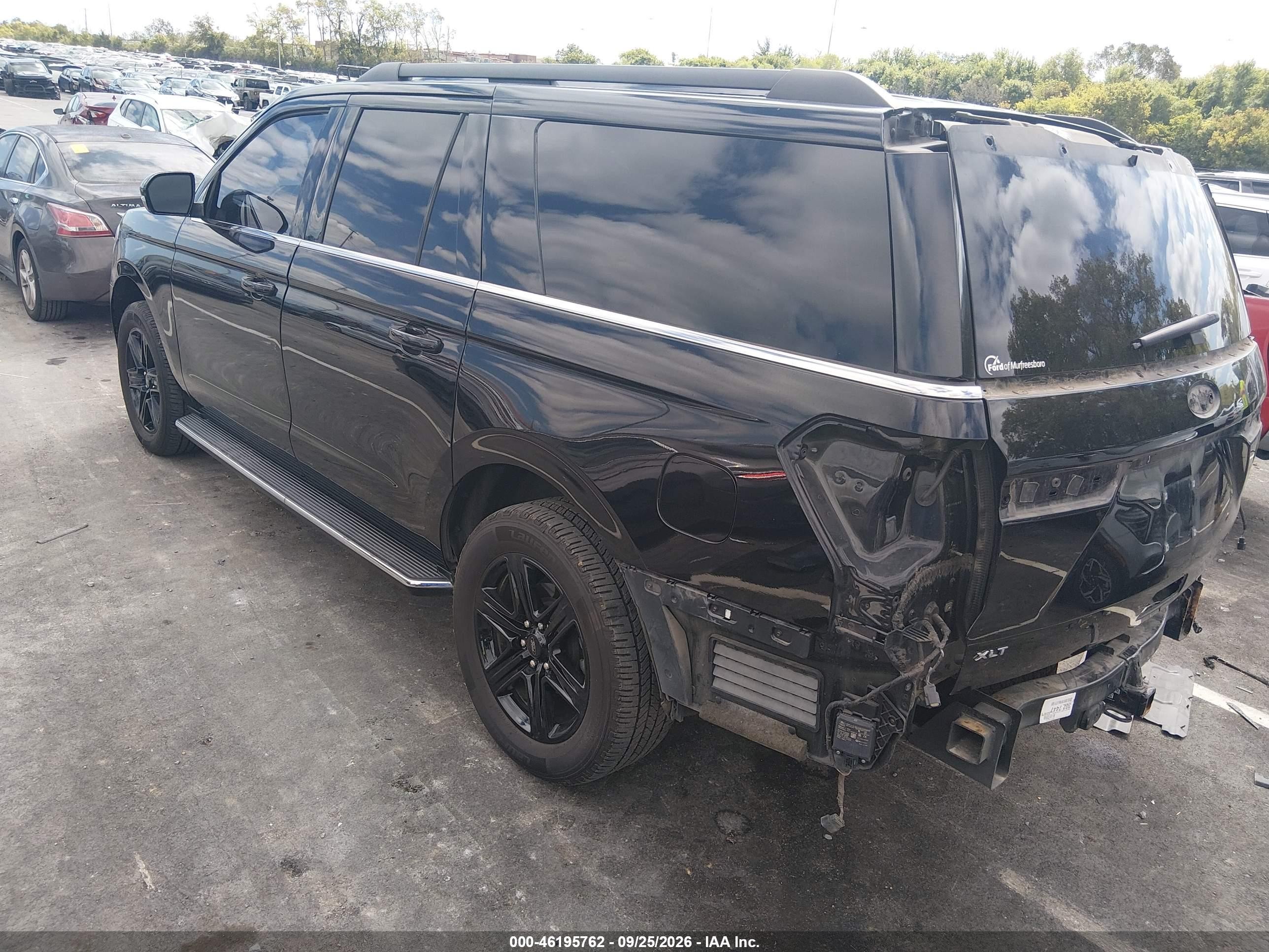 2021 Ford Expedition VIN 1FMJK1HT3MEA78666 IAAI salvage auction — Rear End, Salvage (Tennessee), sold $12,300 on 2026-10-08 (photo 3)