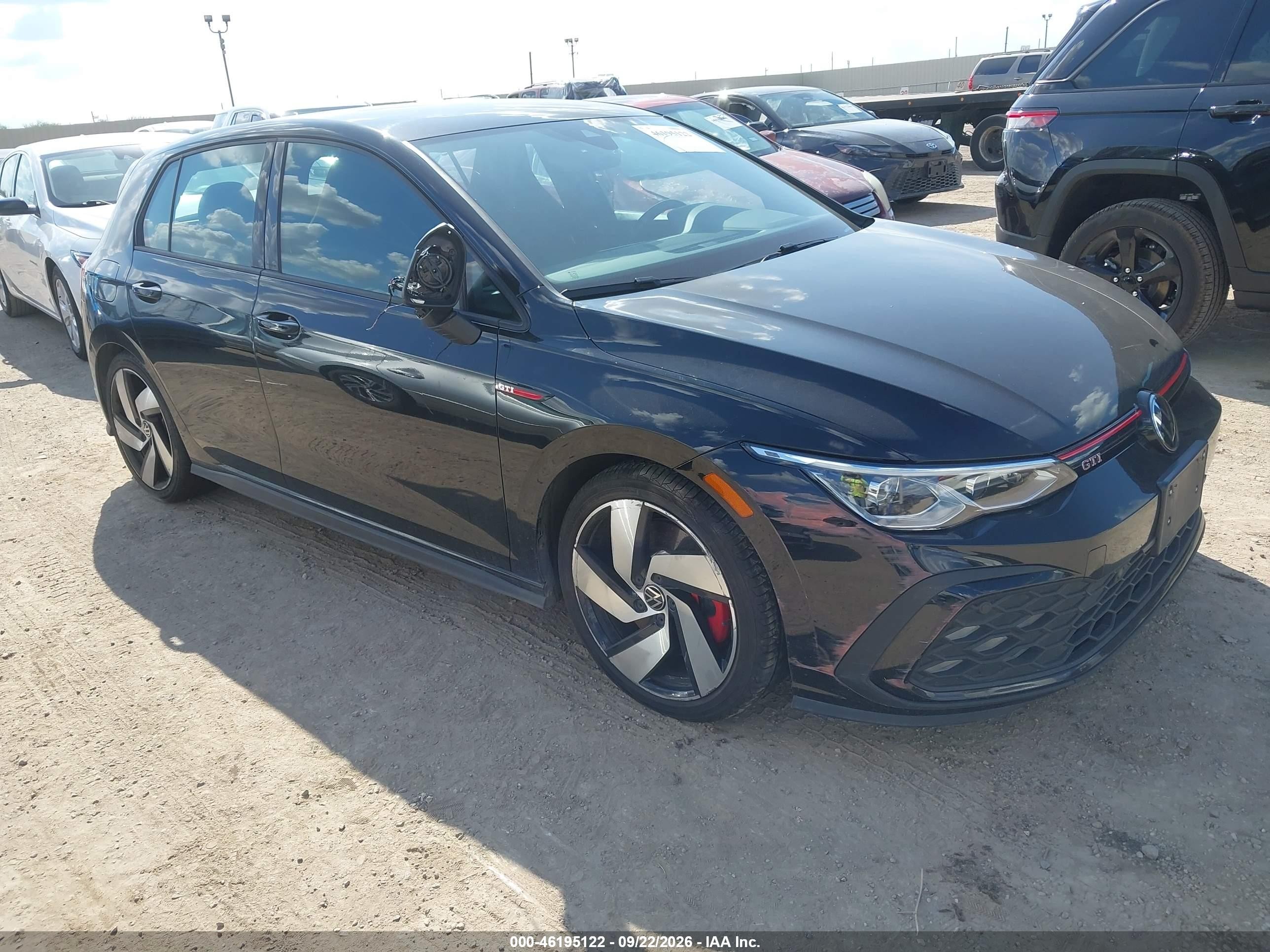 2024 Volkswagen Golf VIN WVWGA7CD7RW214724 — IAAI salvage auction photo