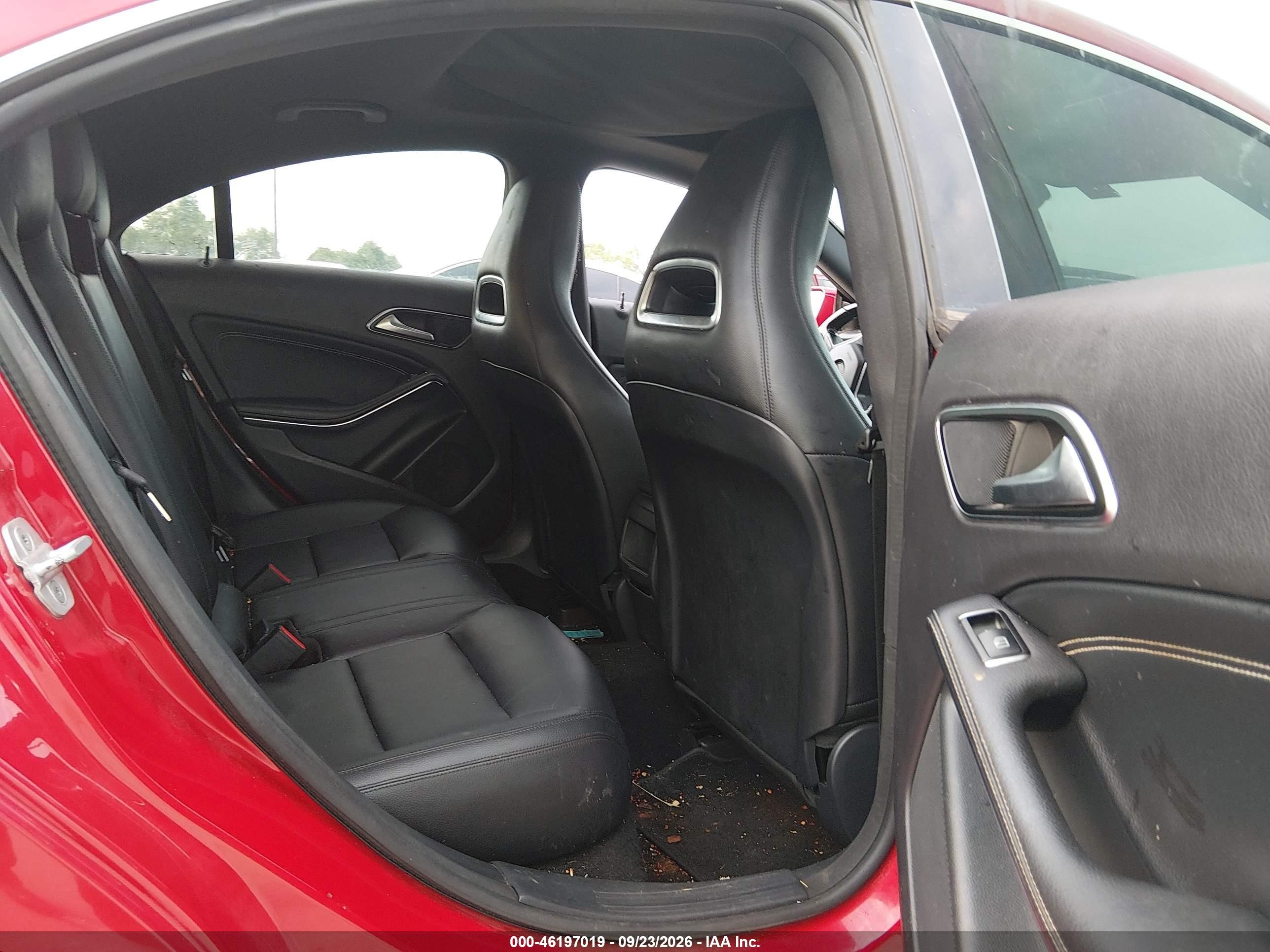 2014 Mercedes-Benz CLA-Class VIN WDDSJ4EB4EN059561 IAAI salvage auction — Normal Wear, Original (Texas), sold $2,175 on 2026-10-02 (photo 8)