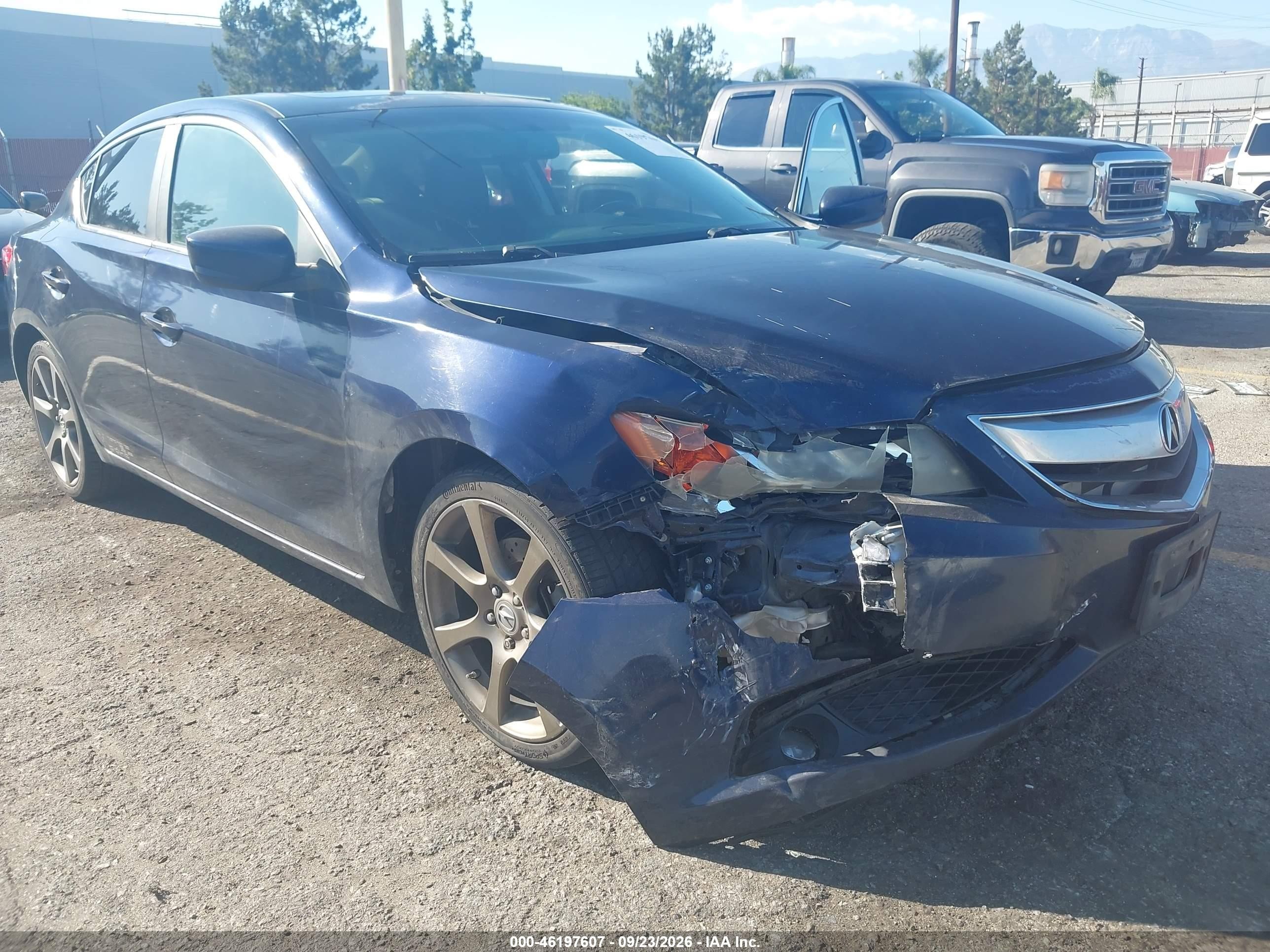 2014 Acura Ilx VIN 19VDE2E55EE000117 IAAI salvage auction — Side, Salvage (California), sold $1,650 on 2026-10-08 (photo 6)