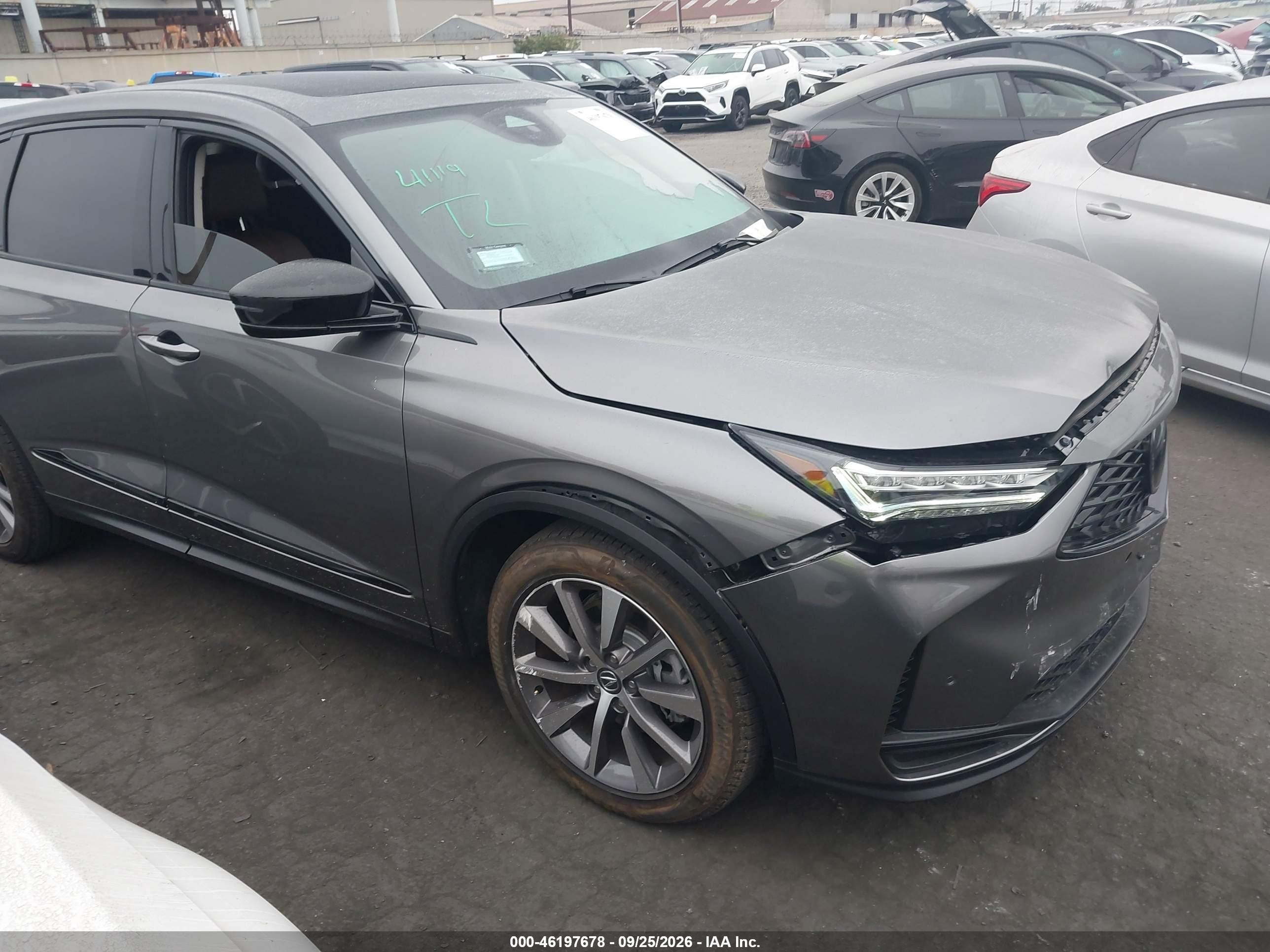 2025 Acura MDX VIN 5J8YD9H46SL004219 — IAAI salvage auction photo