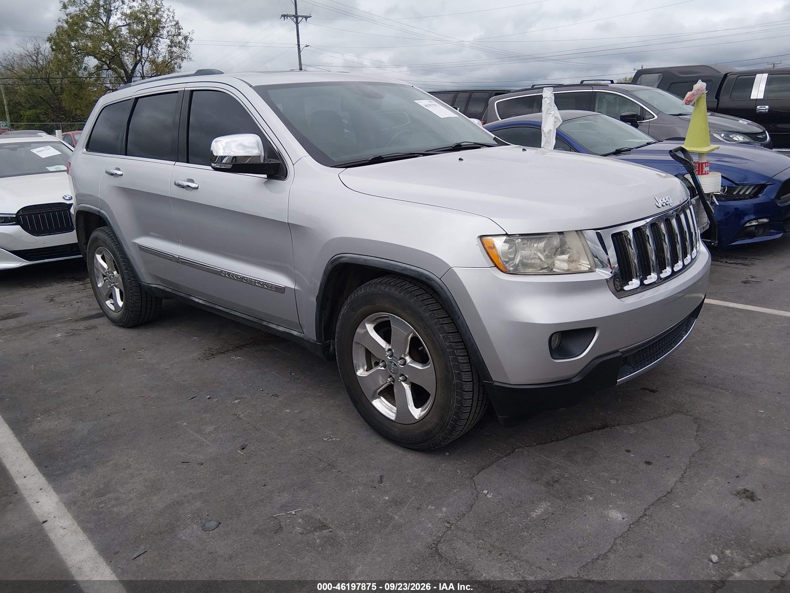 2011 Jeep Grand Cherokee VIN 1J4RS5GG3BC558471 IAAI salvage auction — Normal Wear, Clear (Tennessee), sold $1,650 on 2026-10-02 (photo 1)
