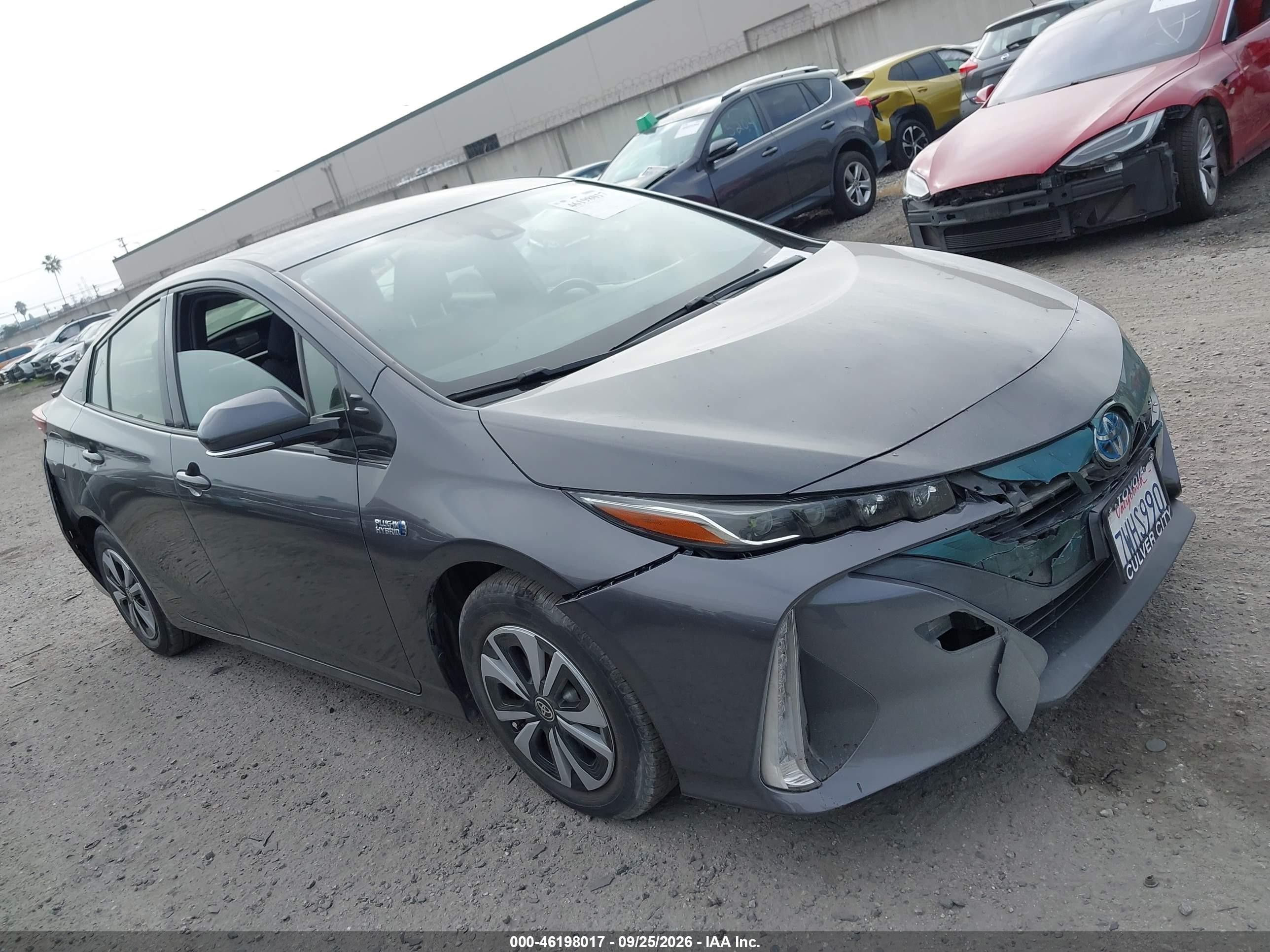 2017 Toyota Prius Prime VIN JTDKARFP0H3005689 — IAAI salvage auction photo