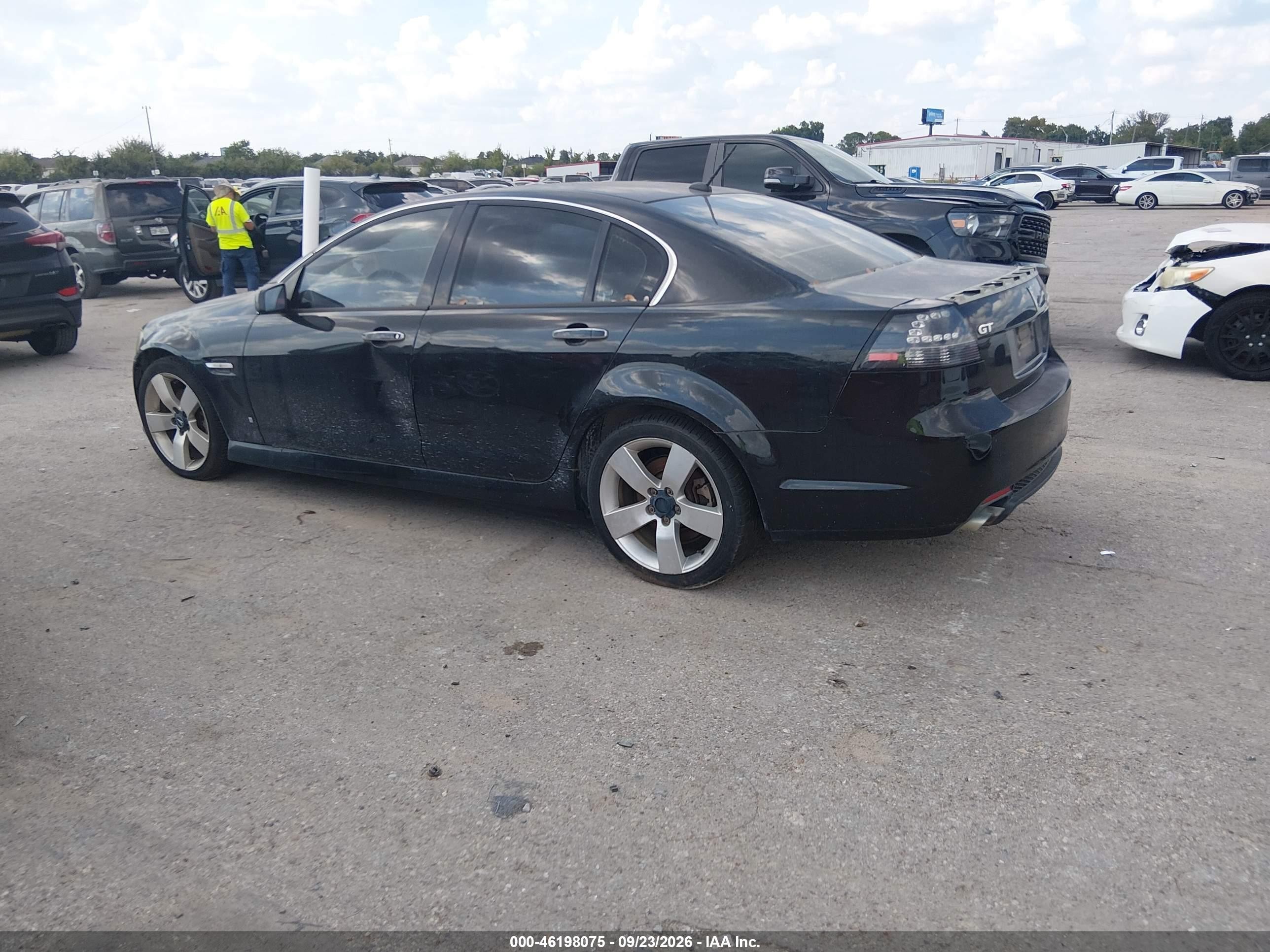 2009 Pontiac G8 VIN 6G2EC57Y29L205649 IAAI salvage auction — Normal Wear, Original (Texas), sold $5,175 on 2026-09-30 (photo 3)