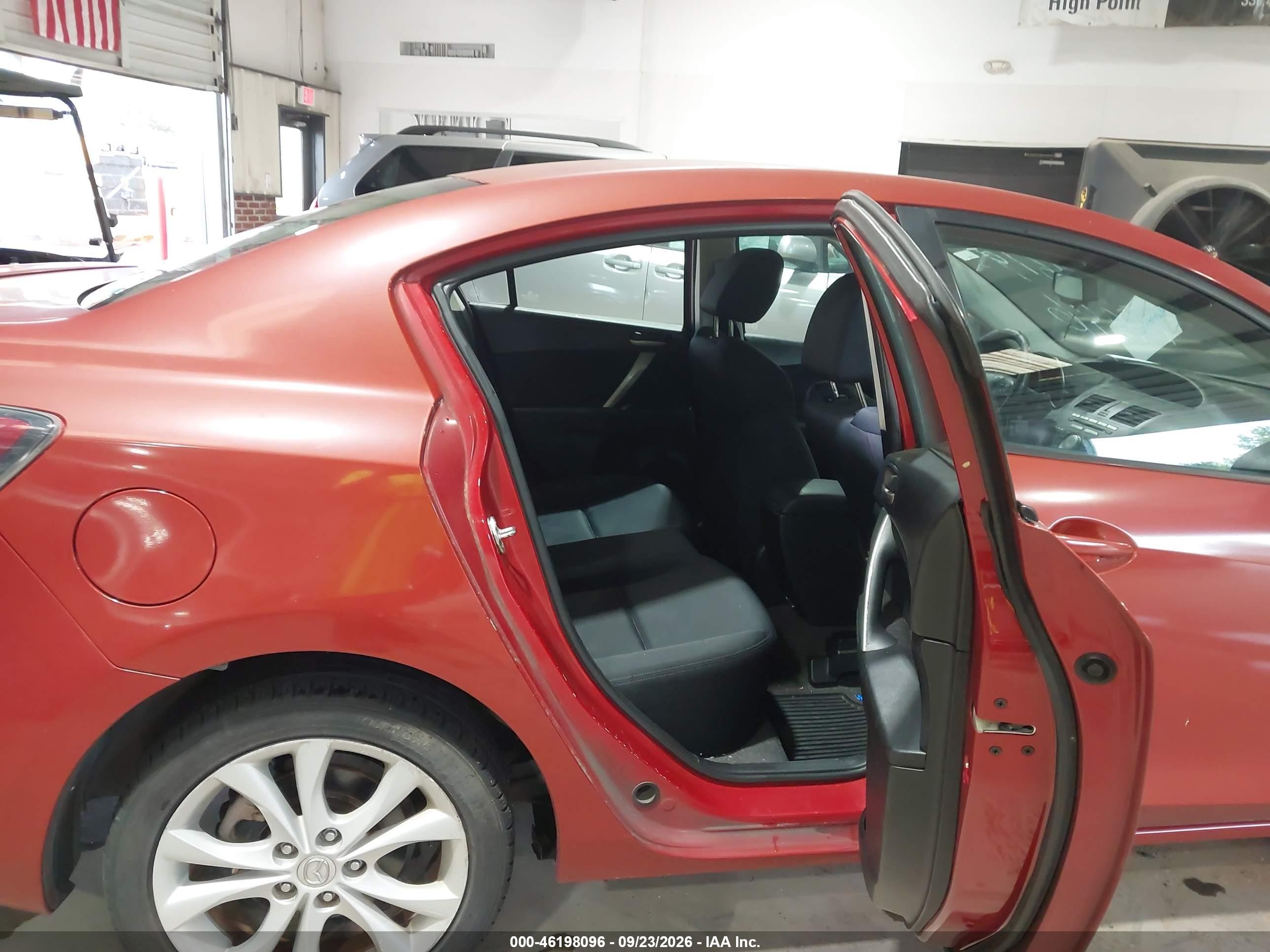 2010 Mazda 3 VIN JM1BL1S50A1323412 IAAI salvage auction — Normal Wear, Clear (North Carolina), sold $700 on 2026-10-02 (photo 8)
