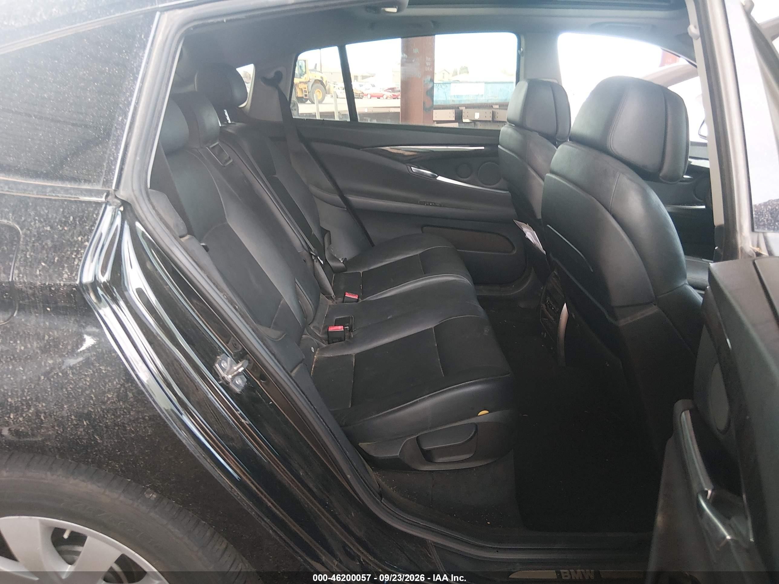 2010 BMW 5 series VIN WBASN4C53AC209464 IAAI salvage auction — Normal Wear, Clear-Dealer Only (Arizona), sold $1,450 on 2026-10-07 (photo 8)