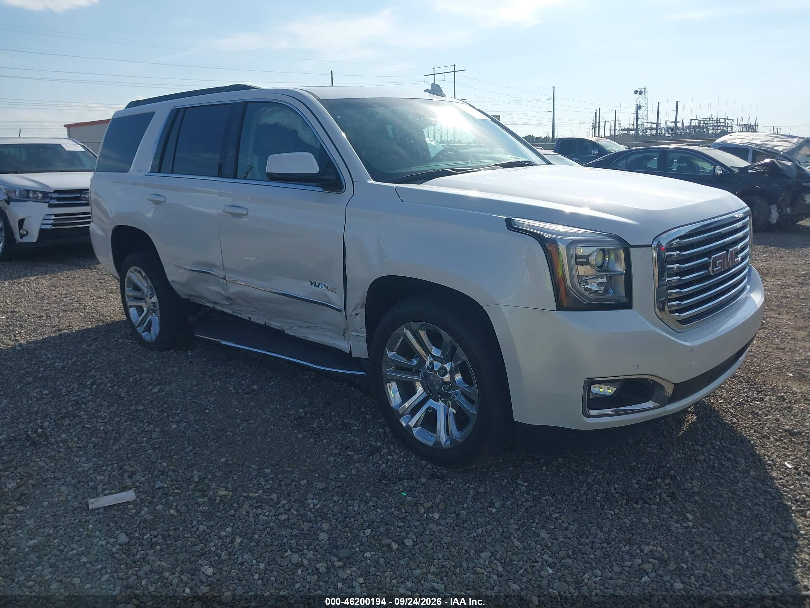 2017 GMC Yukon VIN 1GKS1BKC0HR310699 — IAAI salvage auction photo