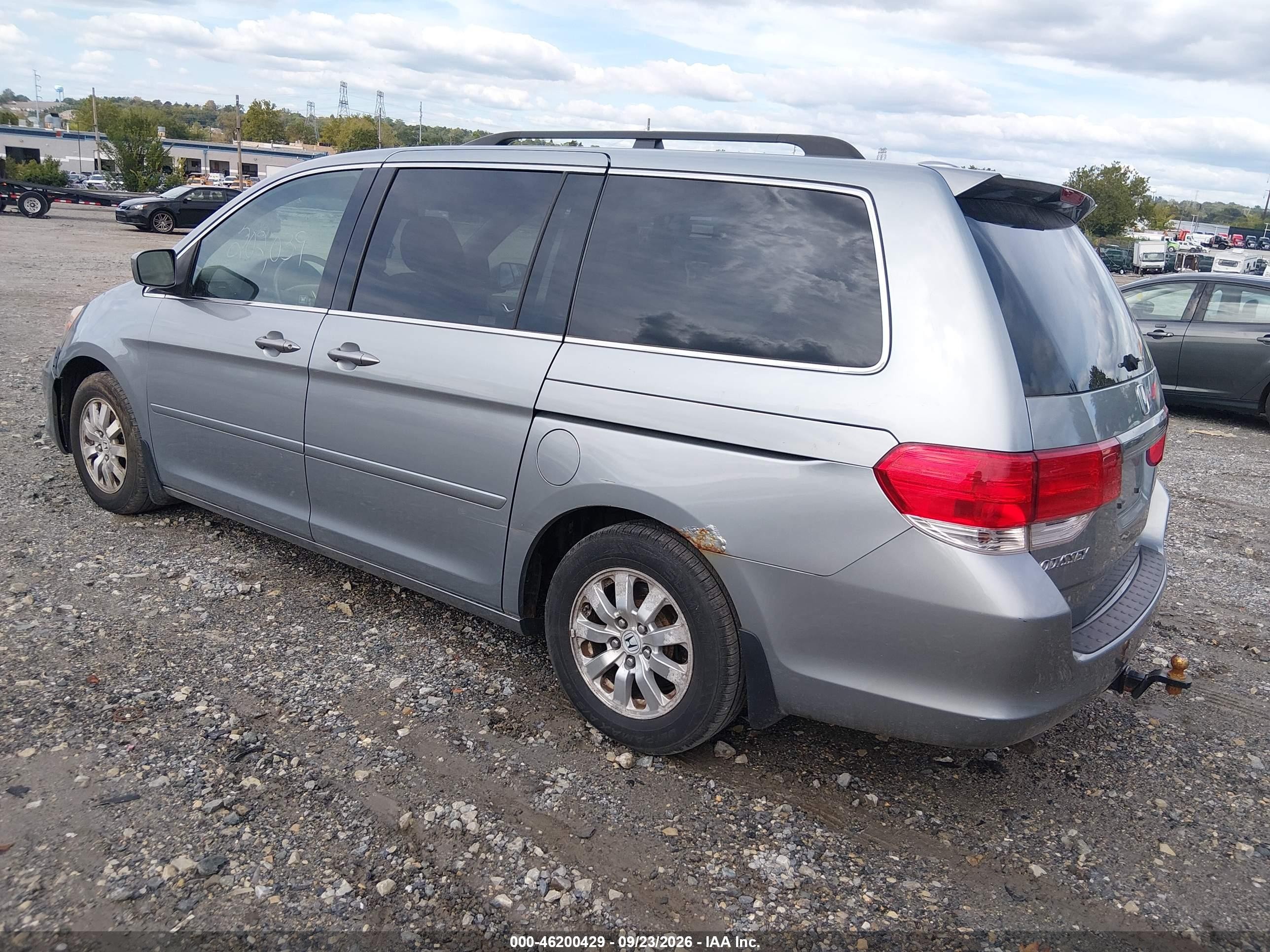 2009 Honda Odyssey VIN 5FNRL38669B039697 IAAI salvage auction — Unknown, Clear (Pennsylvania), sold $775 on 2026-10-08 (photo 3)