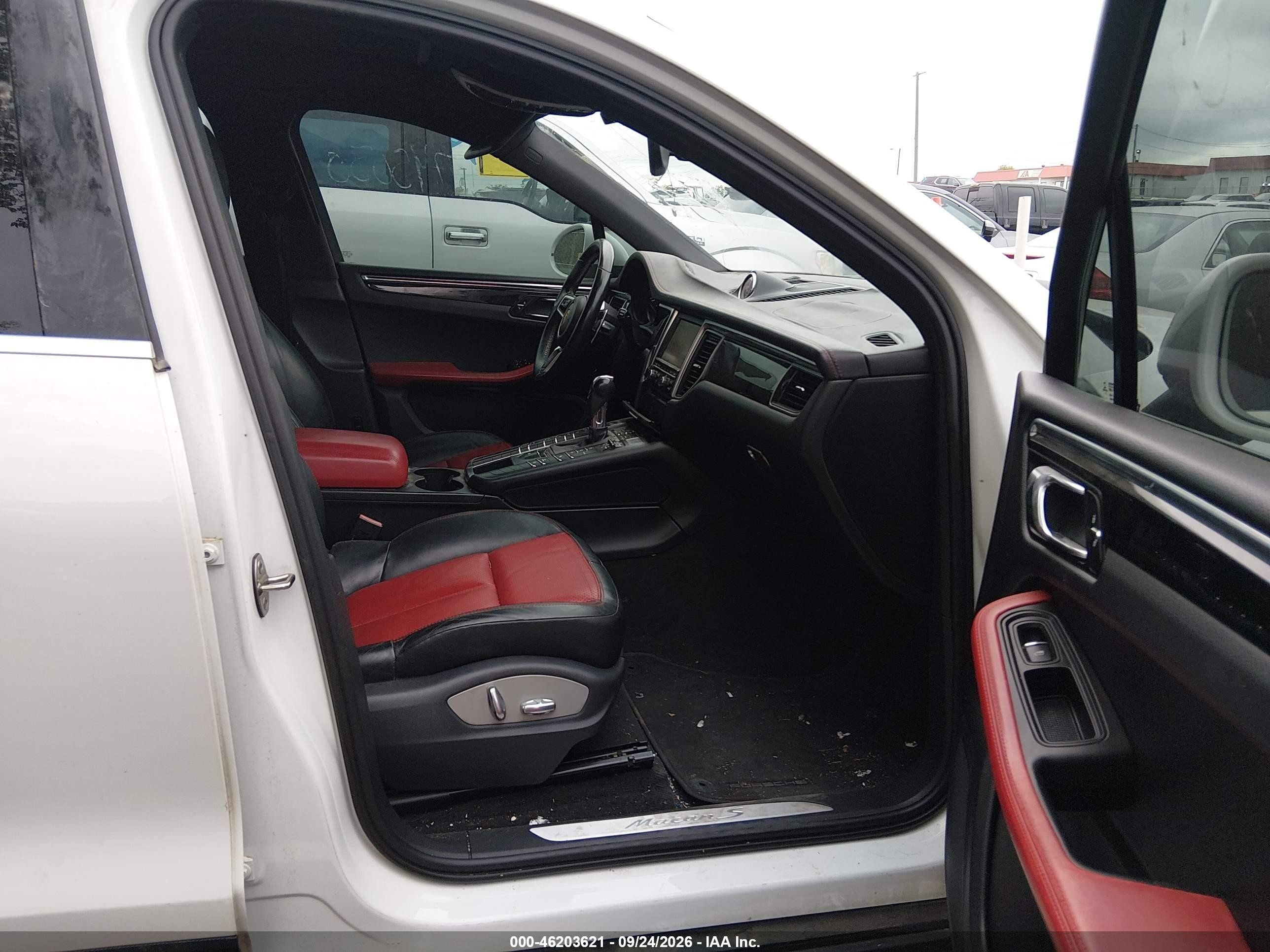 2015 Porsche Macan VIN WP1AB2A52FLB64537 IAAI salvage auction — Front End, Clear (Massachusetts), sold $6,100 on 2026-10-03 (photo 5)