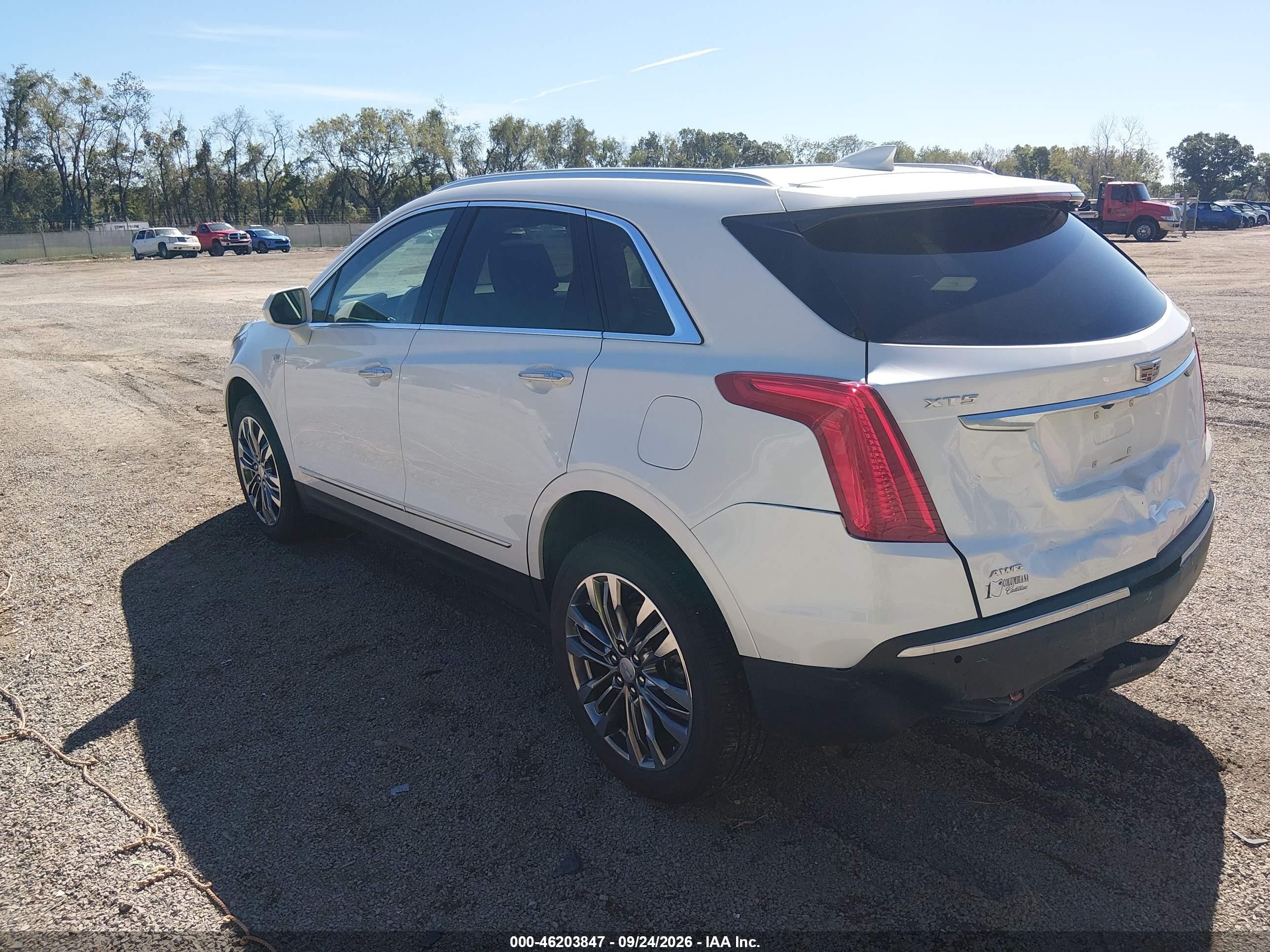 2018 Cadillac Xt5 VIN 1GYKNFRS4JZ181757 IAAI salvage auction — Rear End, Salvage (Ohio), sold $7,900 on 2026-10-14 (photo 3)
